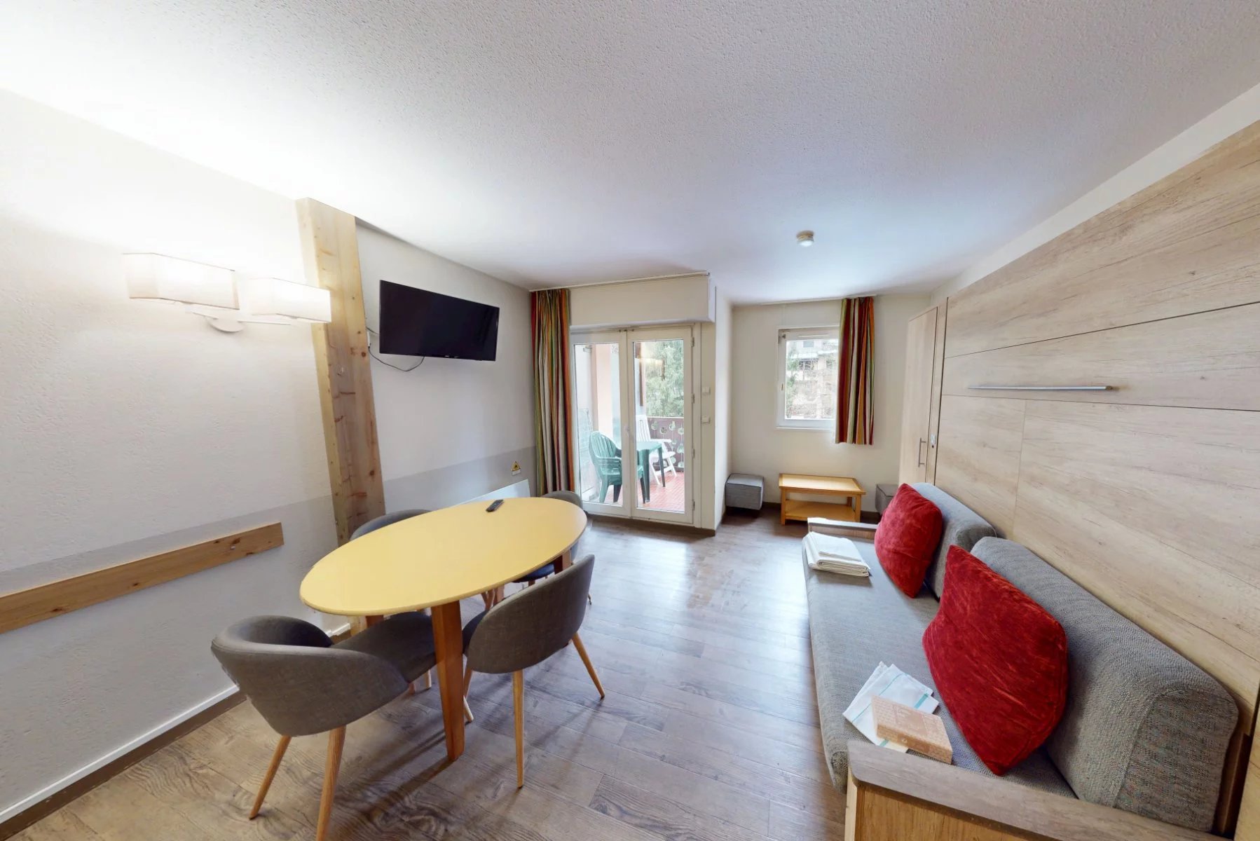 Photo of Studio apartment on the 2nd floor with view of Mont Blanc and Aiguille du Midi