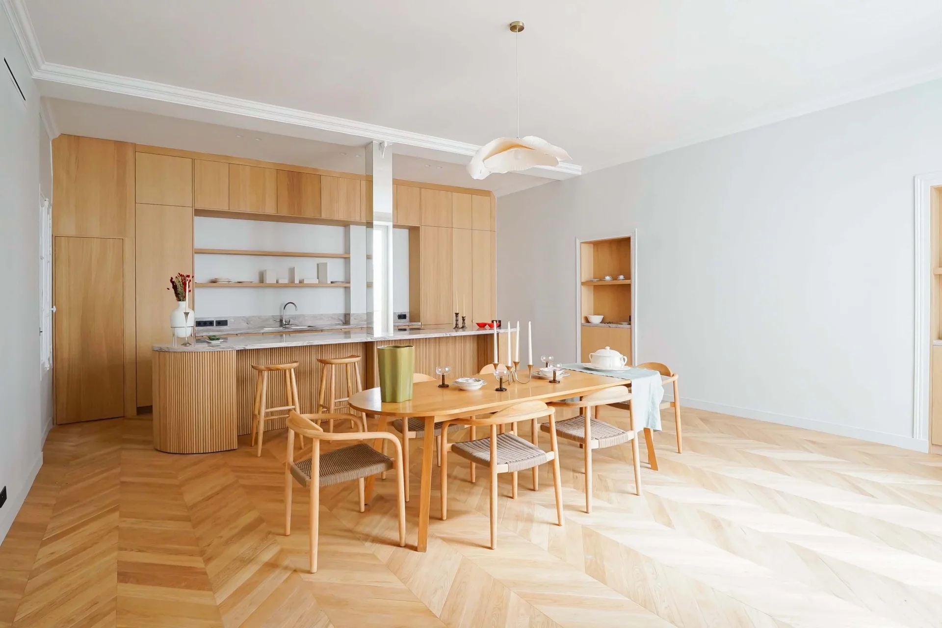 Paris 9e - TRINITE / ETIENNE D'ORVES