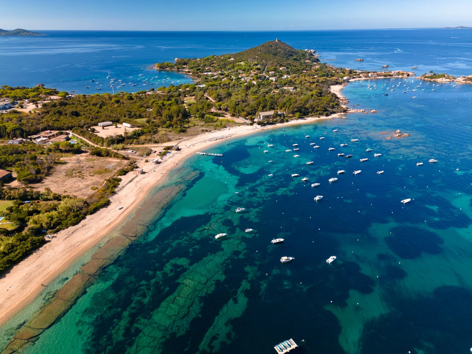 Sur la très exclusive presqu’île de l’Isolella