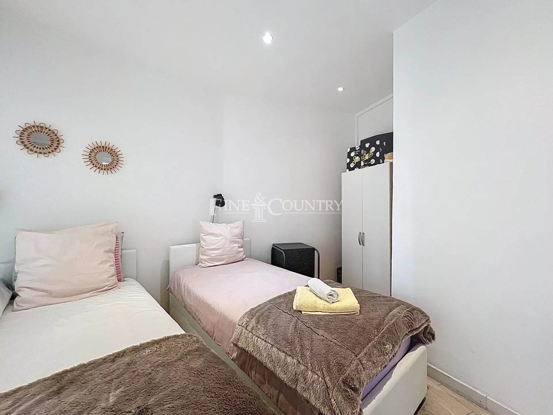 Photo of APPARTEMENT FOR SALE CANNES CENTER BANANE