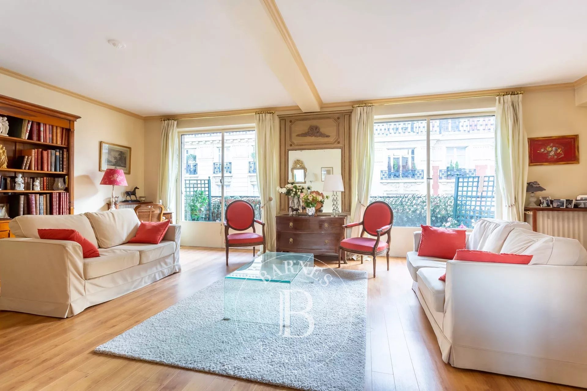 Neuilly-Mairie-Sainte Foy - 4-room apartment - 2 to 3 bedrooms - Upper floor