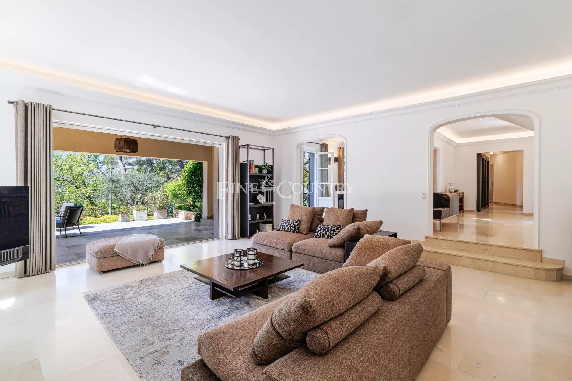 Photo of Villa For Sale in Mougins