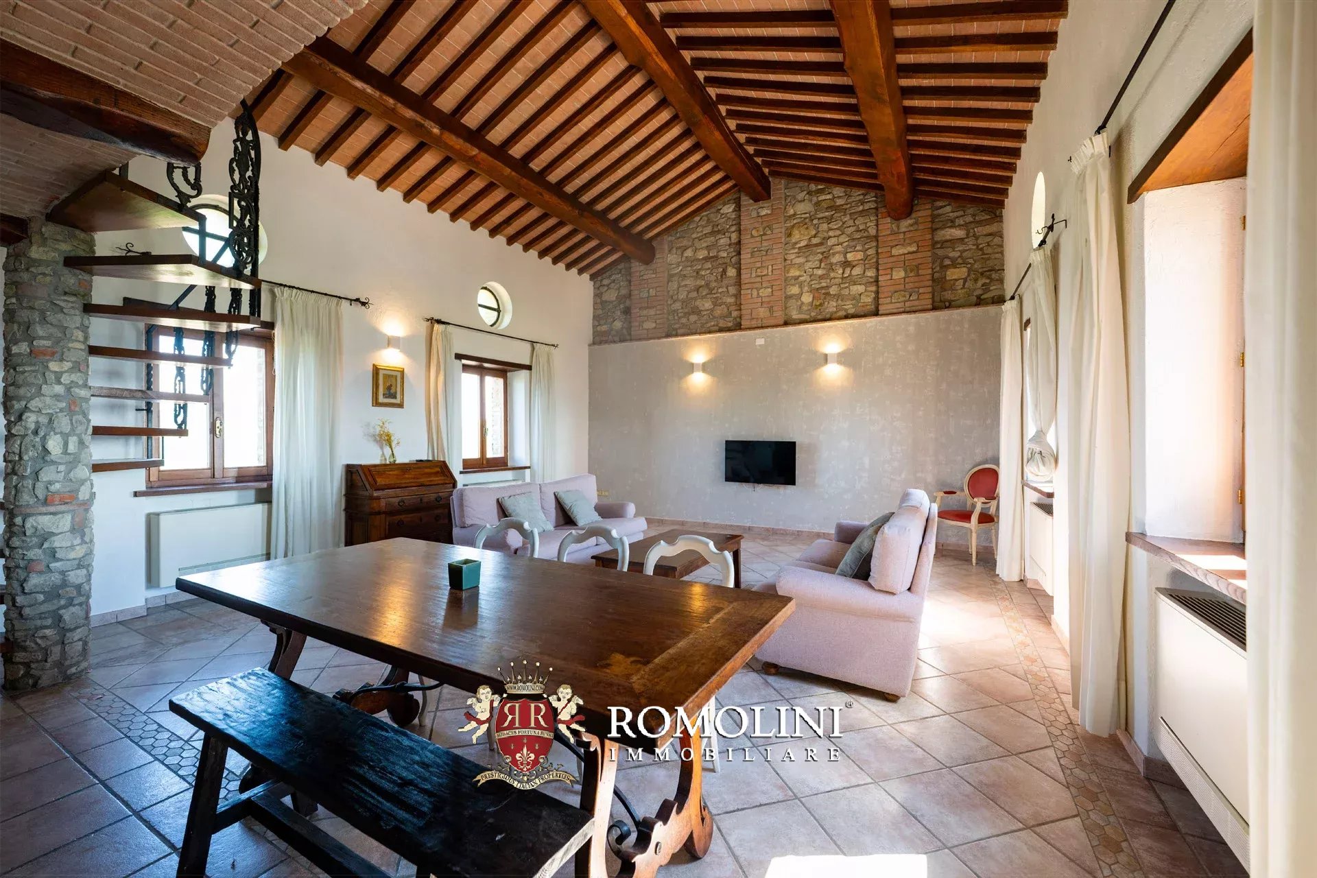 10 Bedroom Villa/Townhouse's Image 33