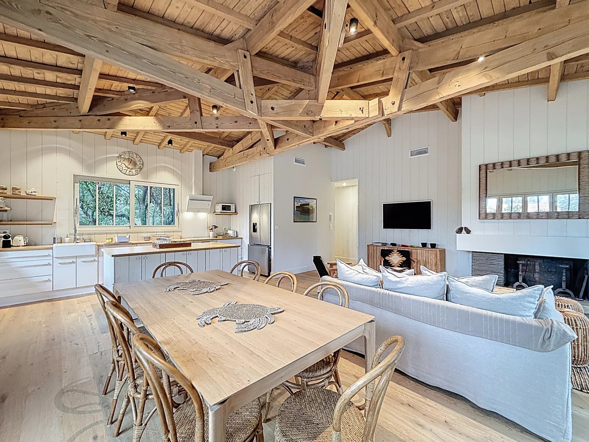 Villa rénovée 2024 avec piscine au cœur du Cap Ferret, 5 chambres — photo 4