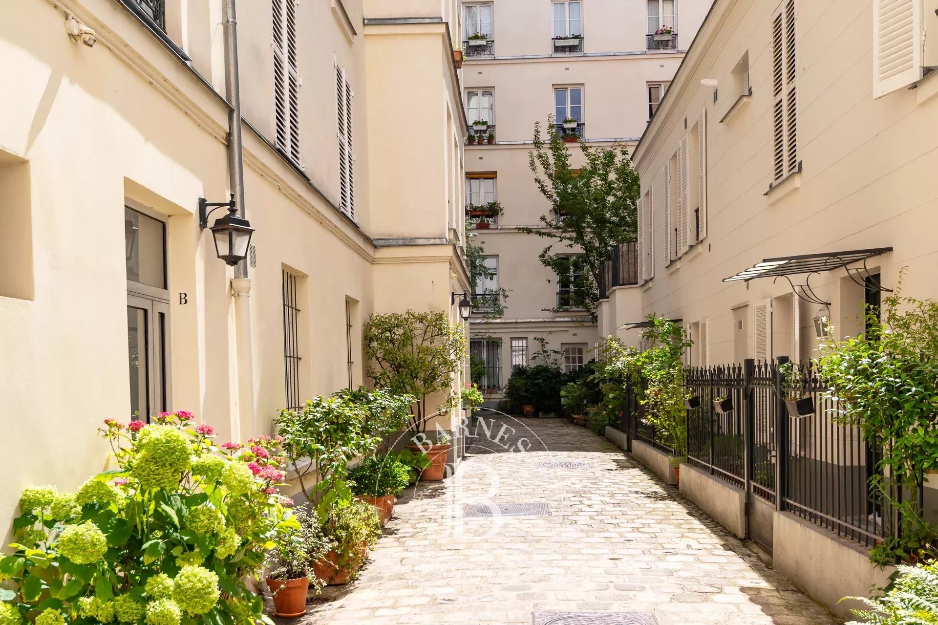 Daire Paris 9ème - picture 6