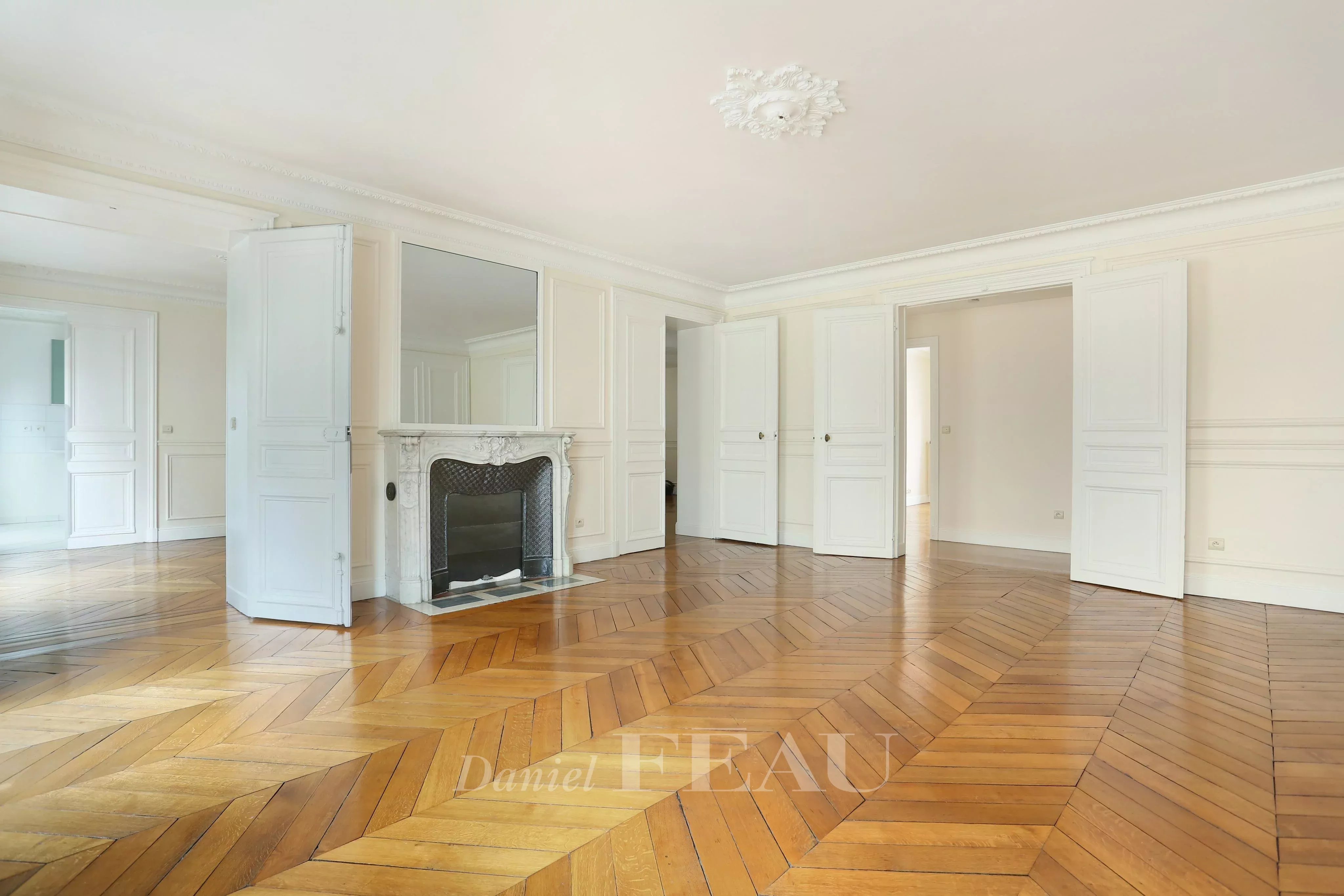 Rental Apartment Paris 8th