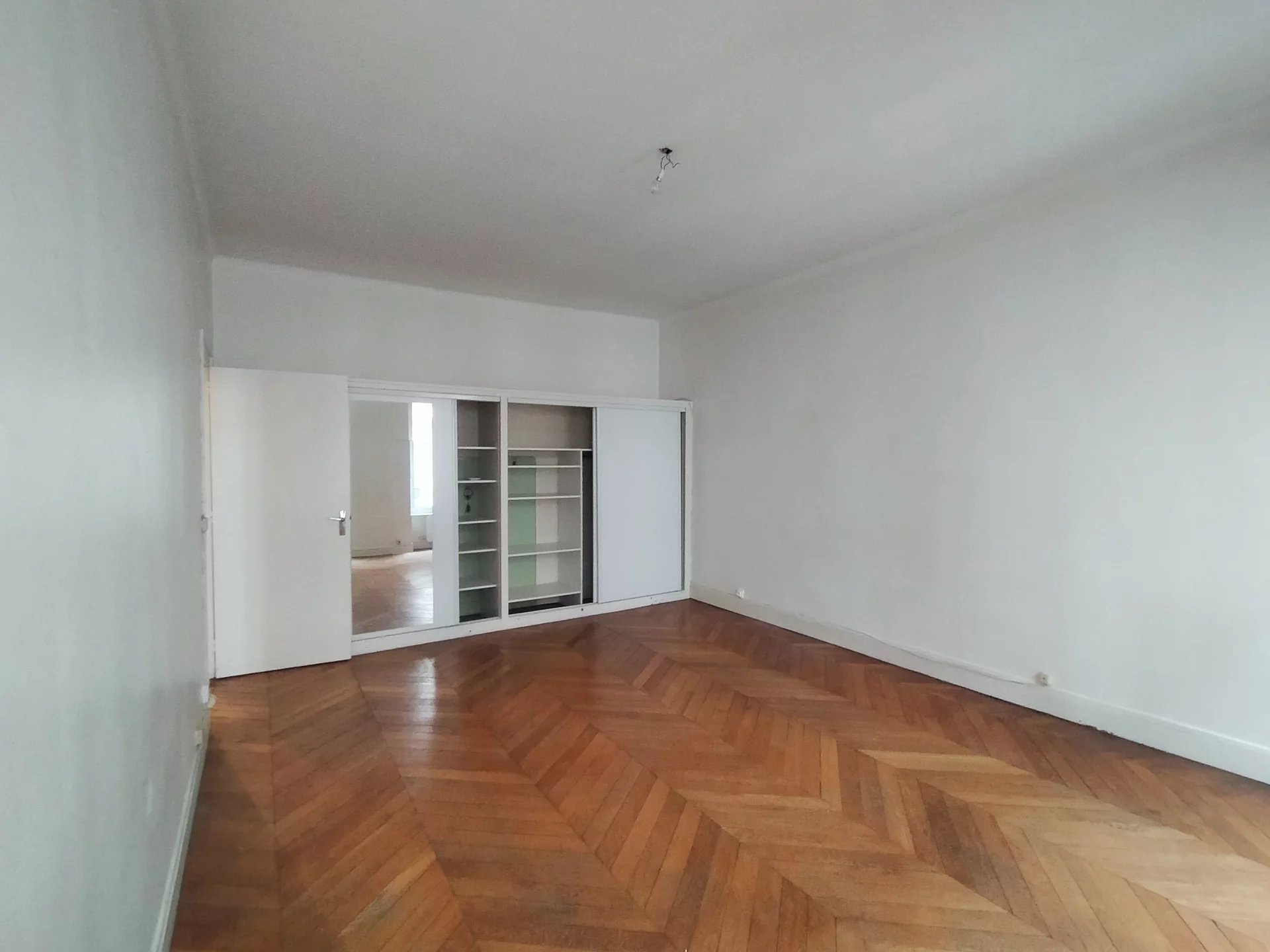 480953 Location Lyon 3ème