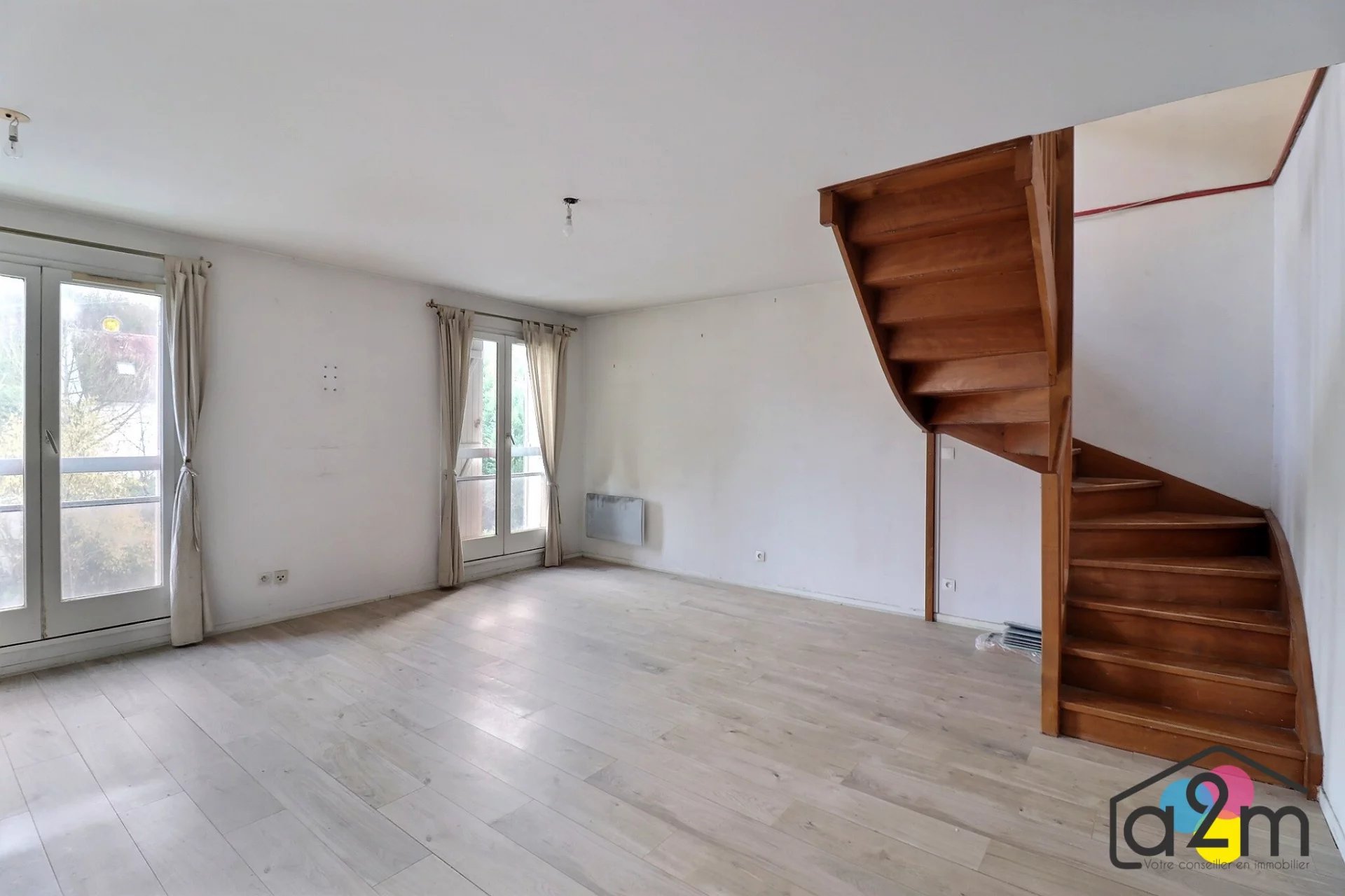 DUPLEX A FORT POTENTIEL AU COEUR DE CREIL!