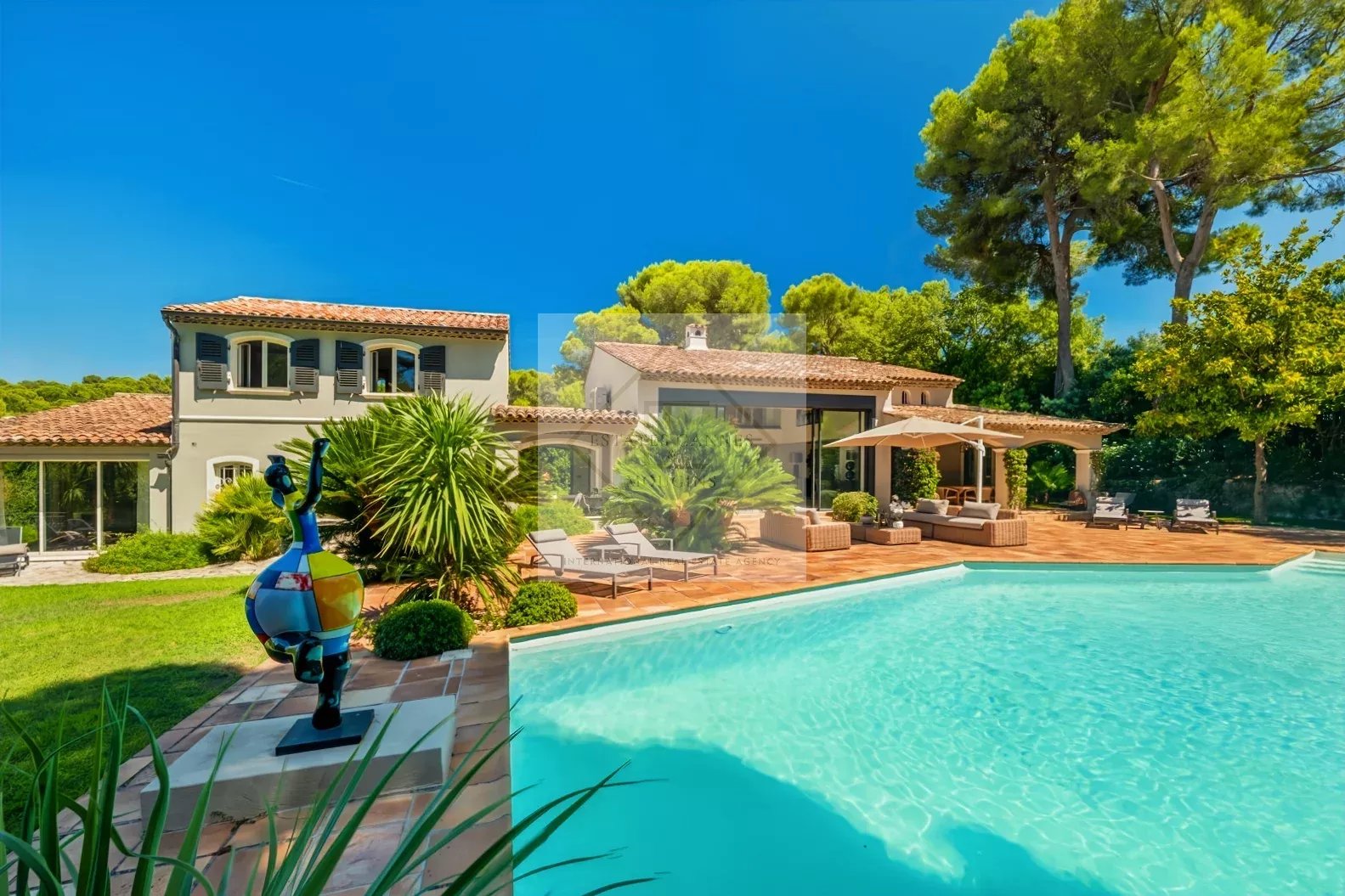 Superbe villa neuve de style provençal – Vue panoramique & intimité absolue — photo 36