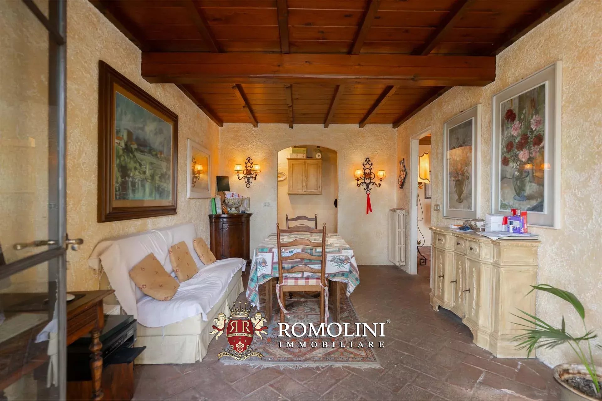 10 Bedroom Villa/Townhouse's Image 94