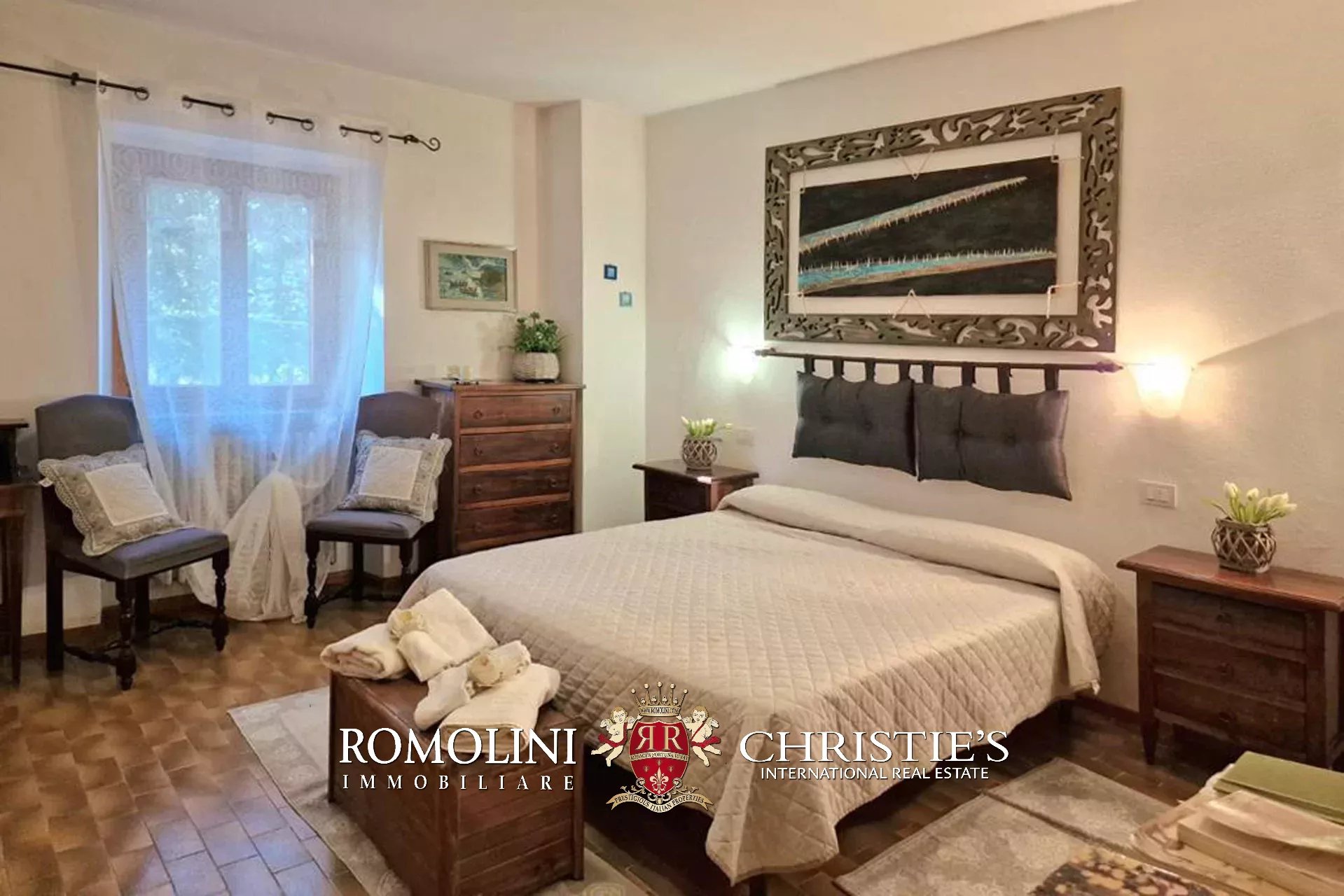 11 Bedroom Villa/Townhouse's Image 16