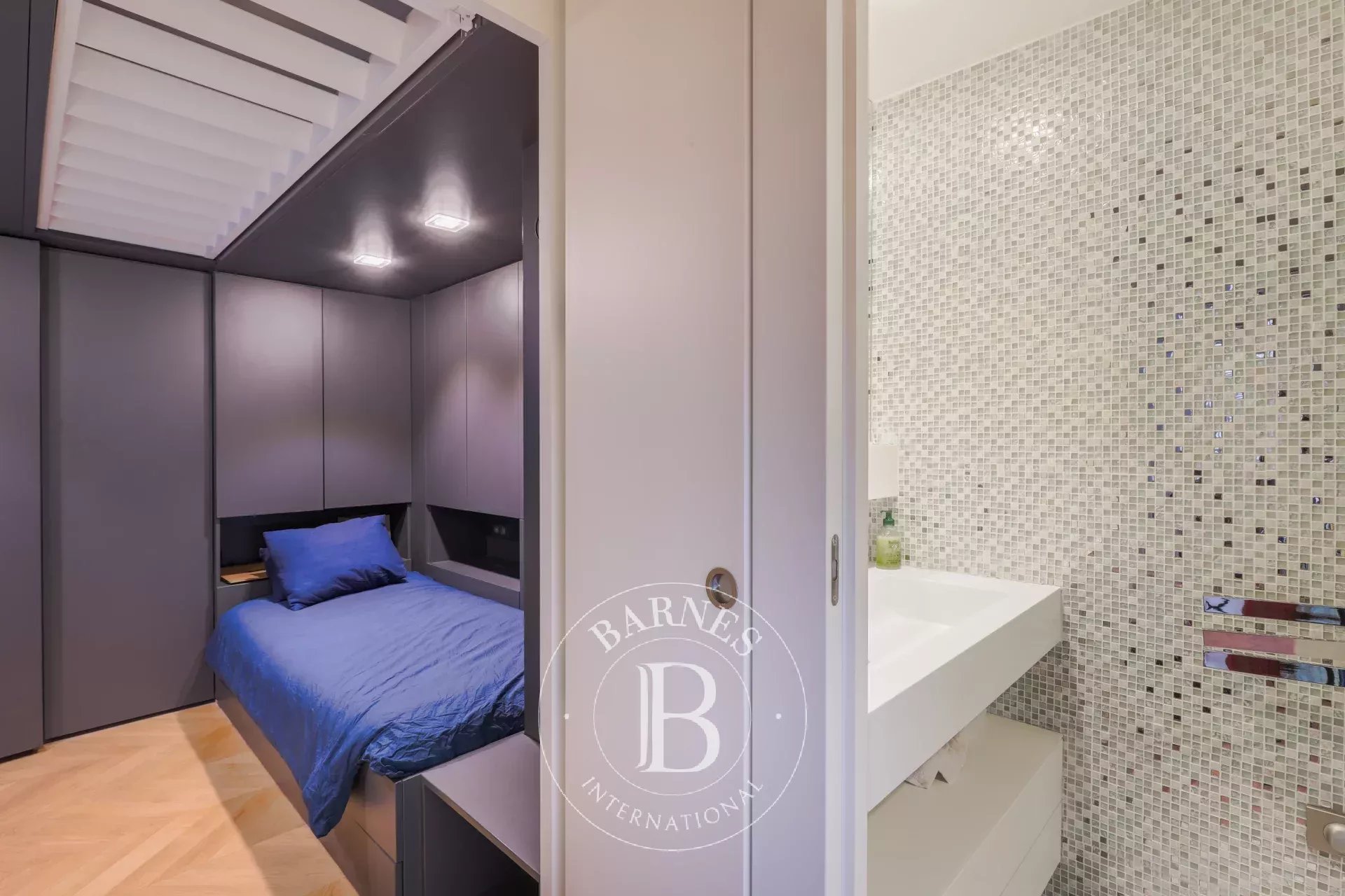 Daire Paris 8ème - picture 11