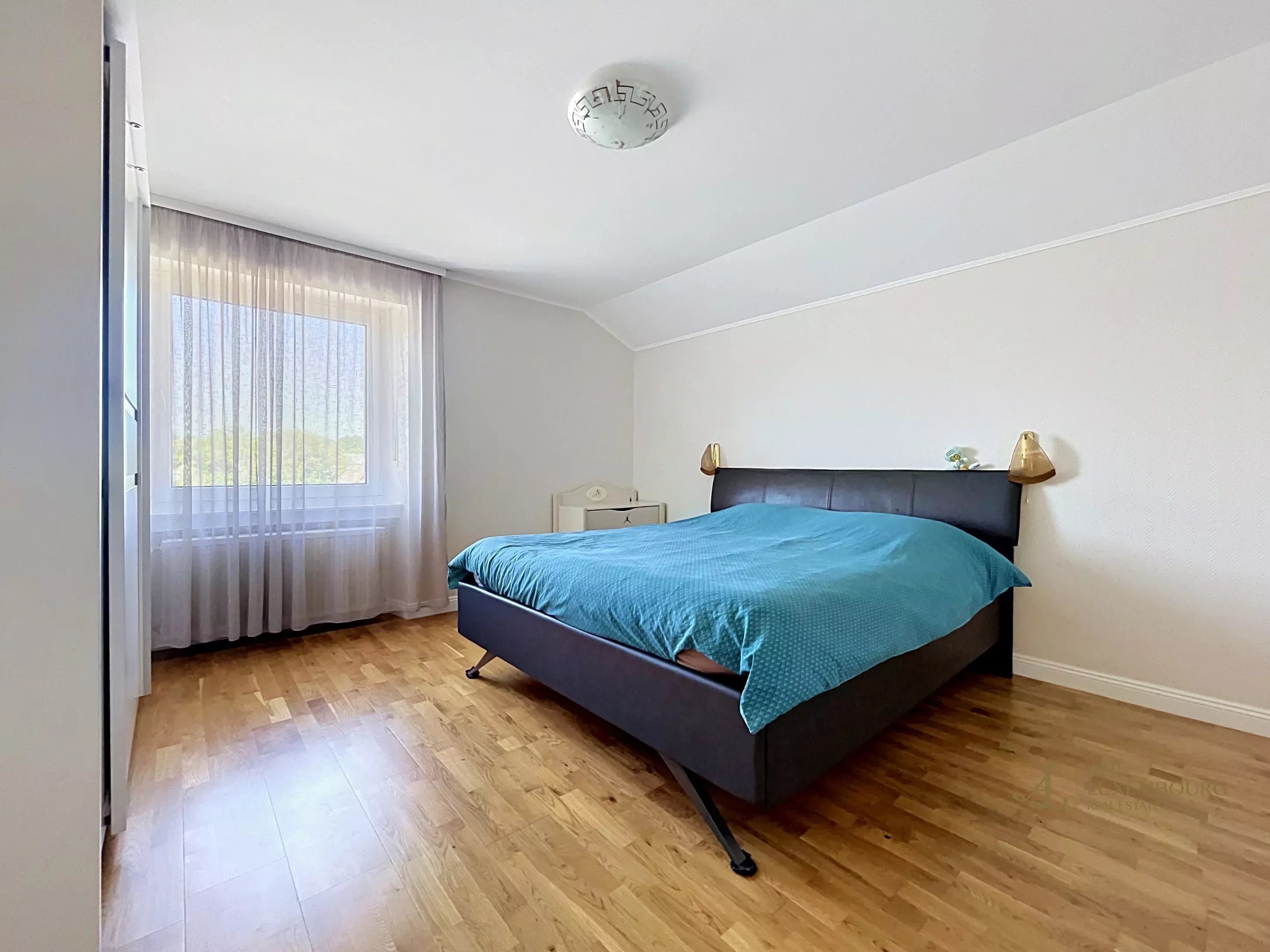 Sale Village house Schouweiler