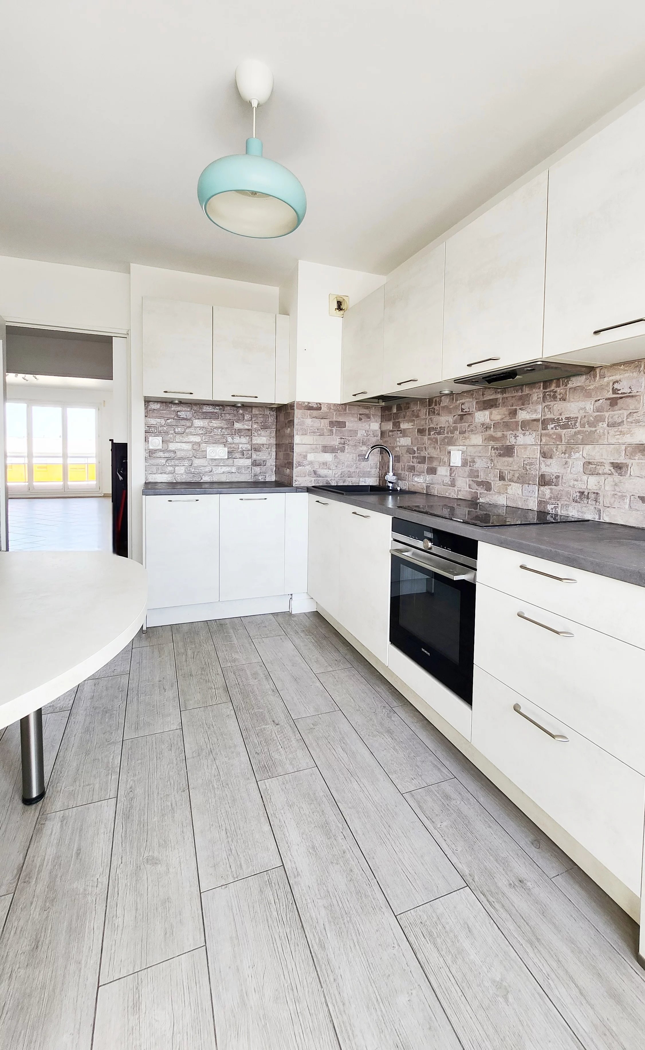 Appartement spacieux de 105m² à Villeurbanne, 3 chambres — photo 4