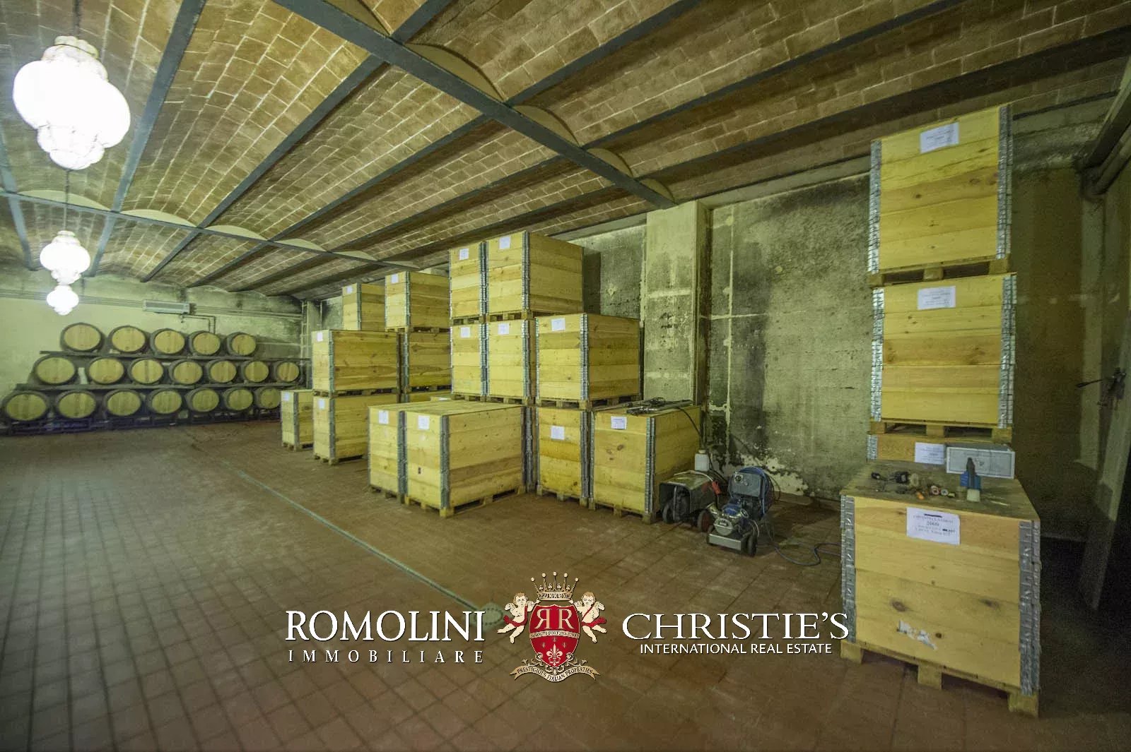 20 Bedroom Vineyard's Image 76