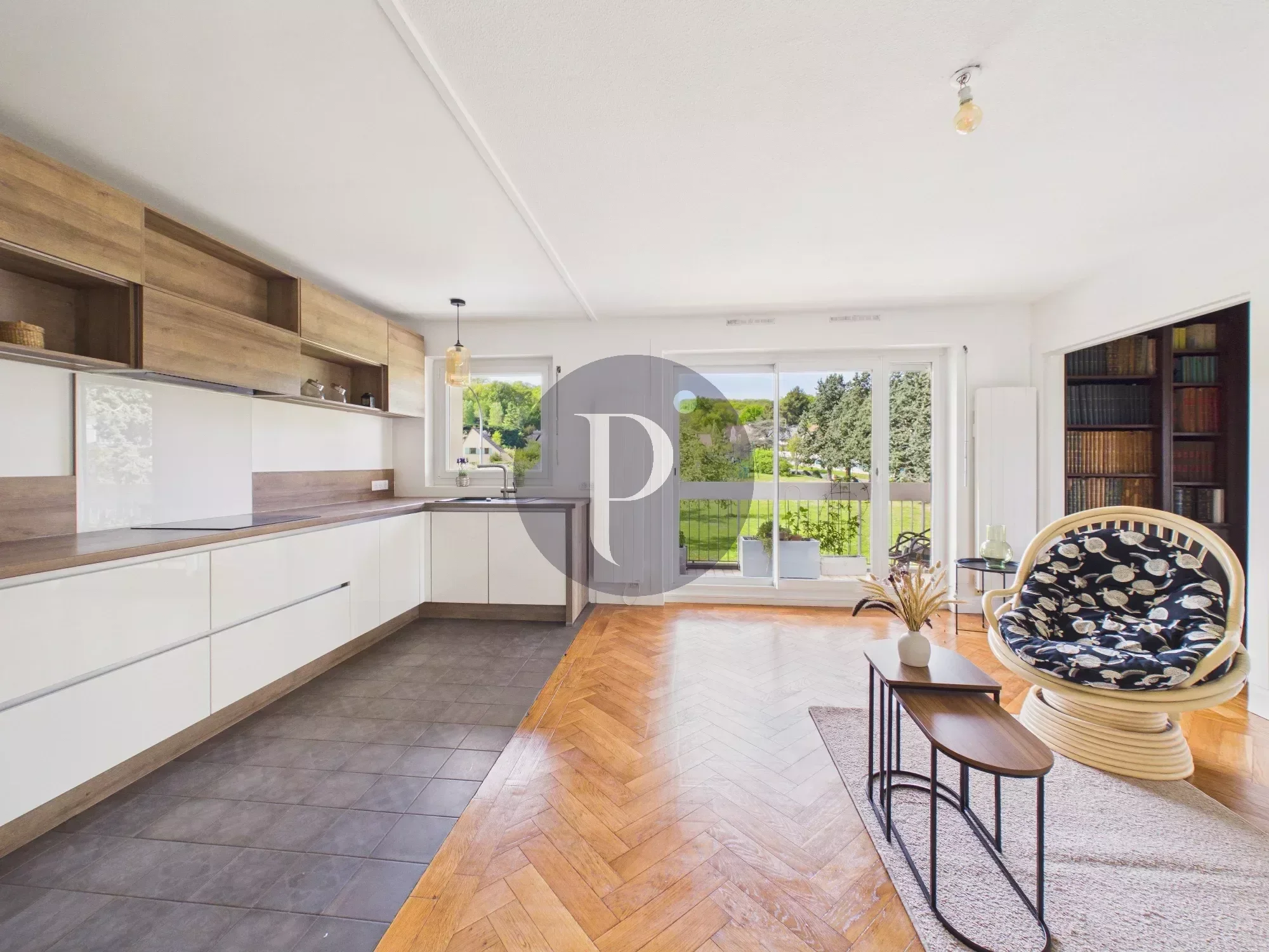 vente-appartement-5-pieces-verrieres-le-buisson-86136748