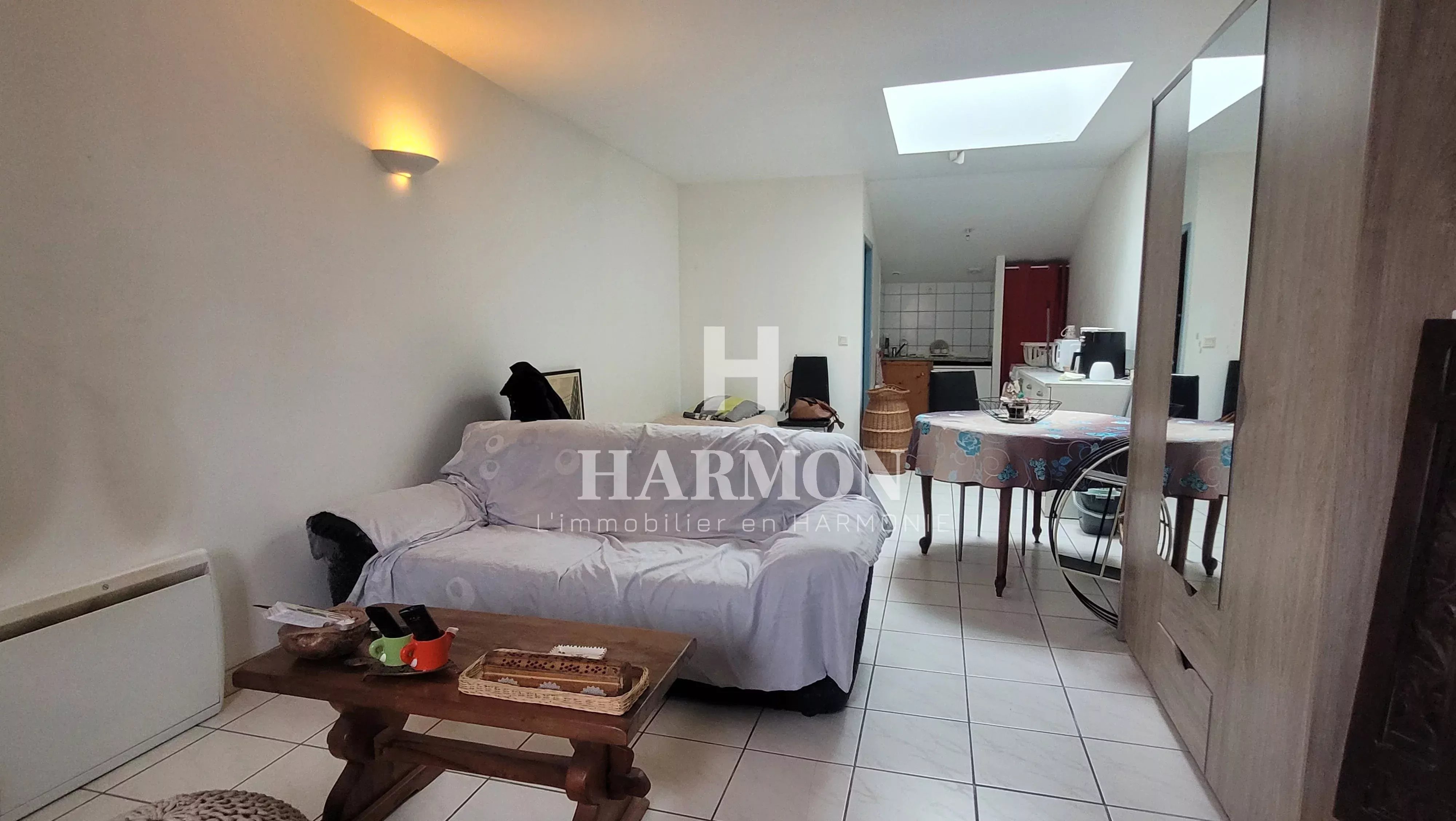 Harmon for sale: studio lots near the center of Orthez!