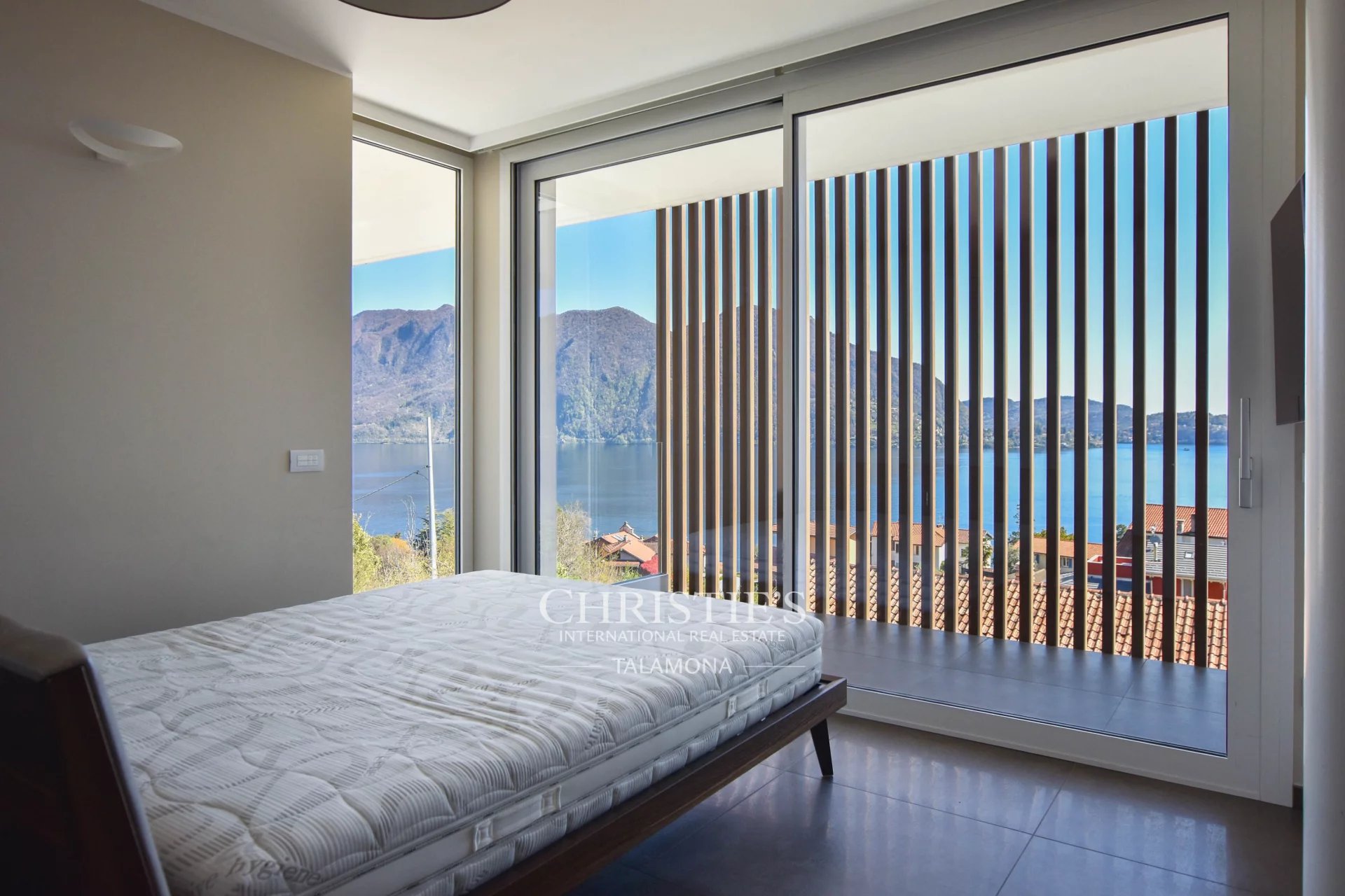 3 Bedroom Villa/Townhouse's Image 43