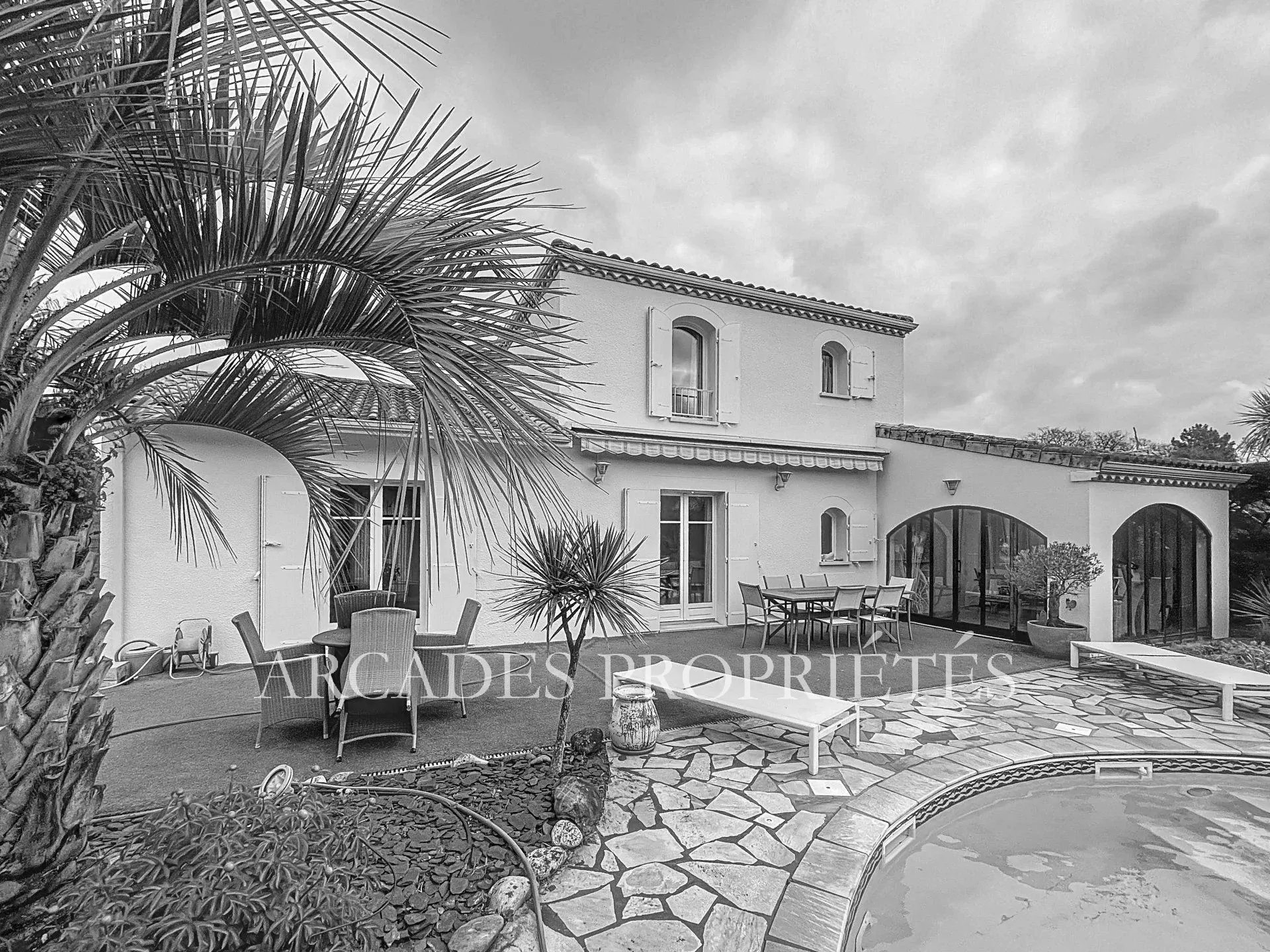 Sale Townhouse Mérignac