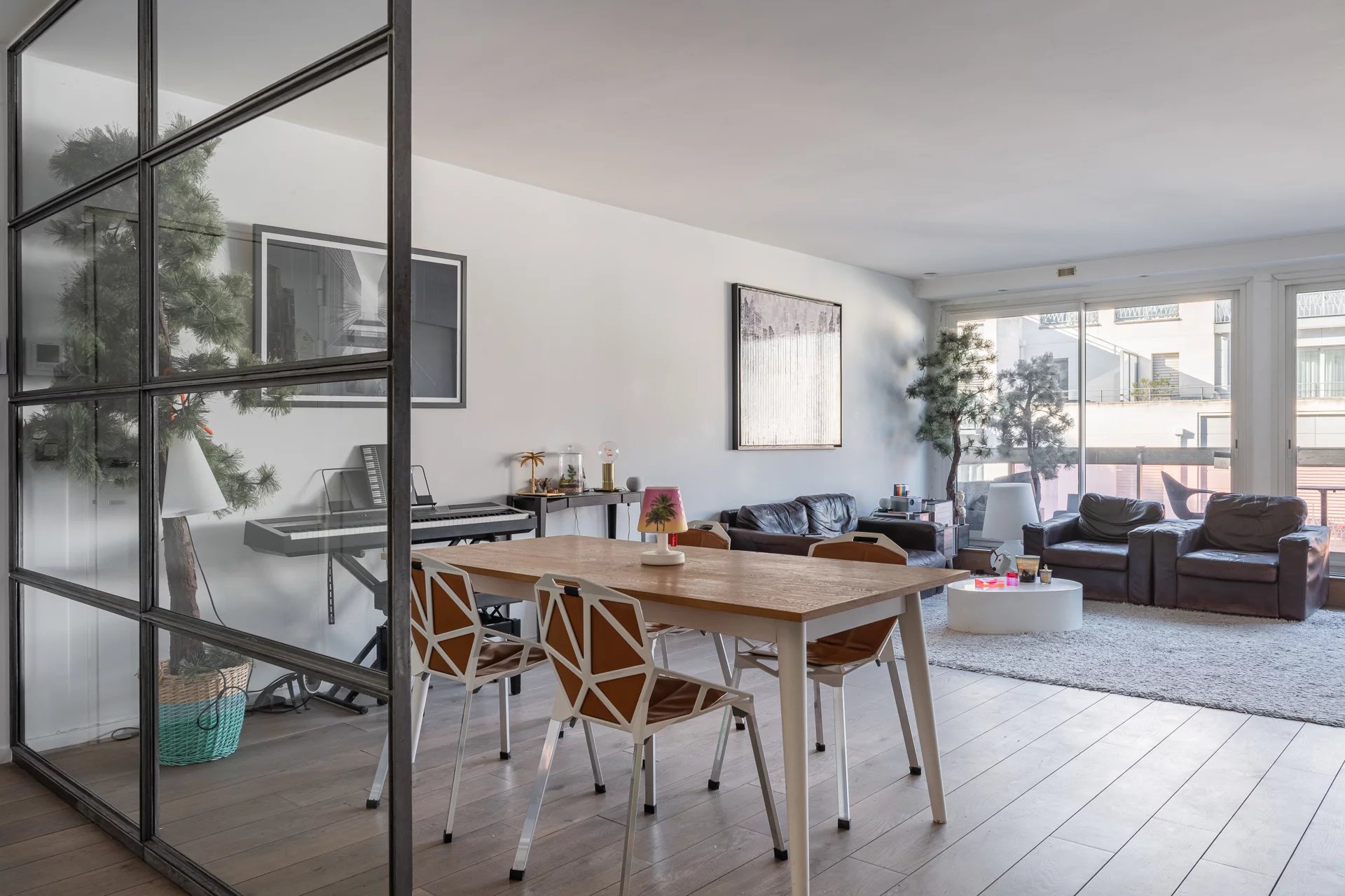 Paris 6 - Sèvres Babylone/Bon Marché - Apartment for sale - 3 bedrooms - 123 sq.m (1,324 sq ft) - Family home - Bright - Balcony - Optimised layout