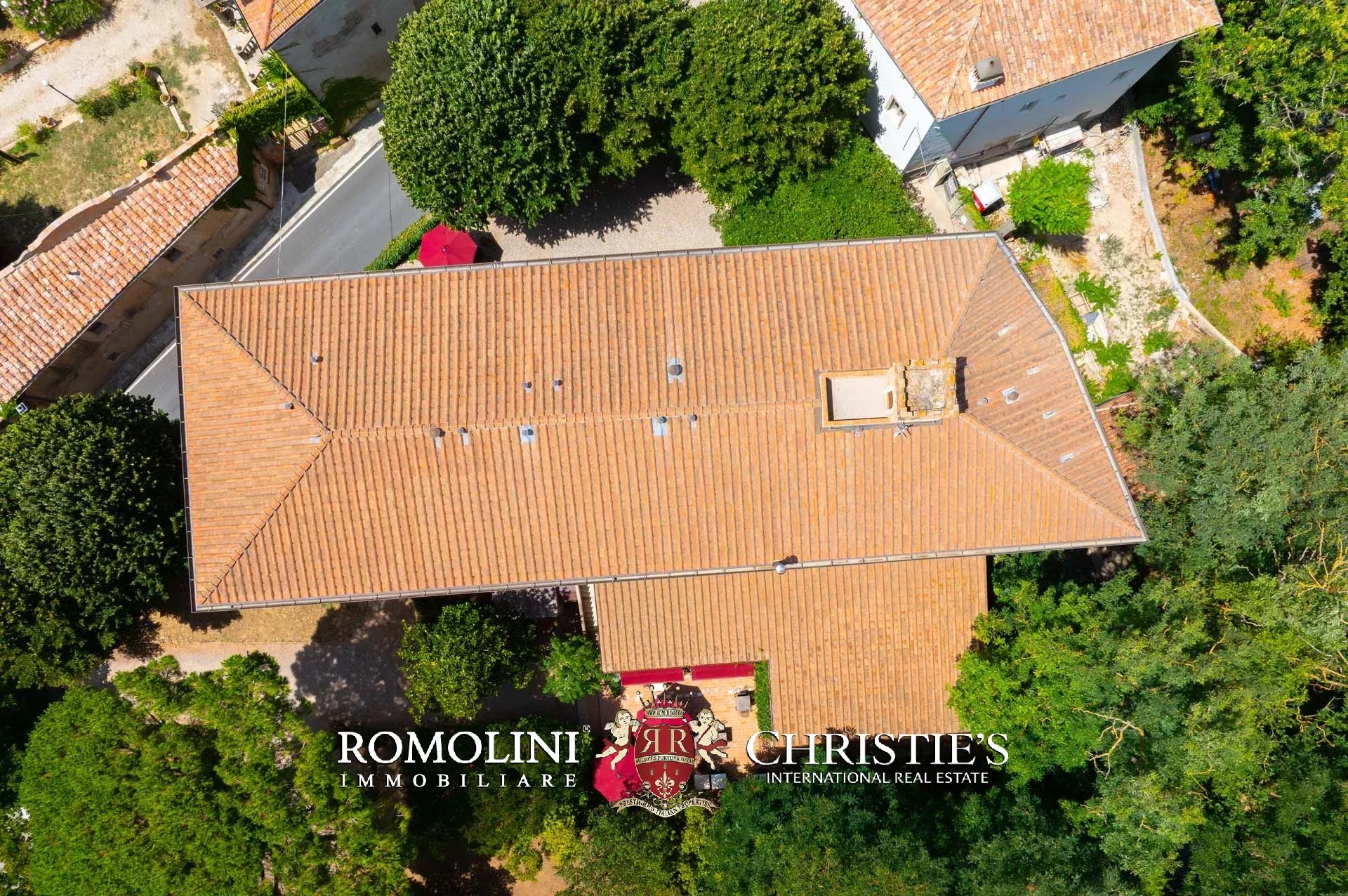 16 Bedroom Villa/Townhouse's Image 5