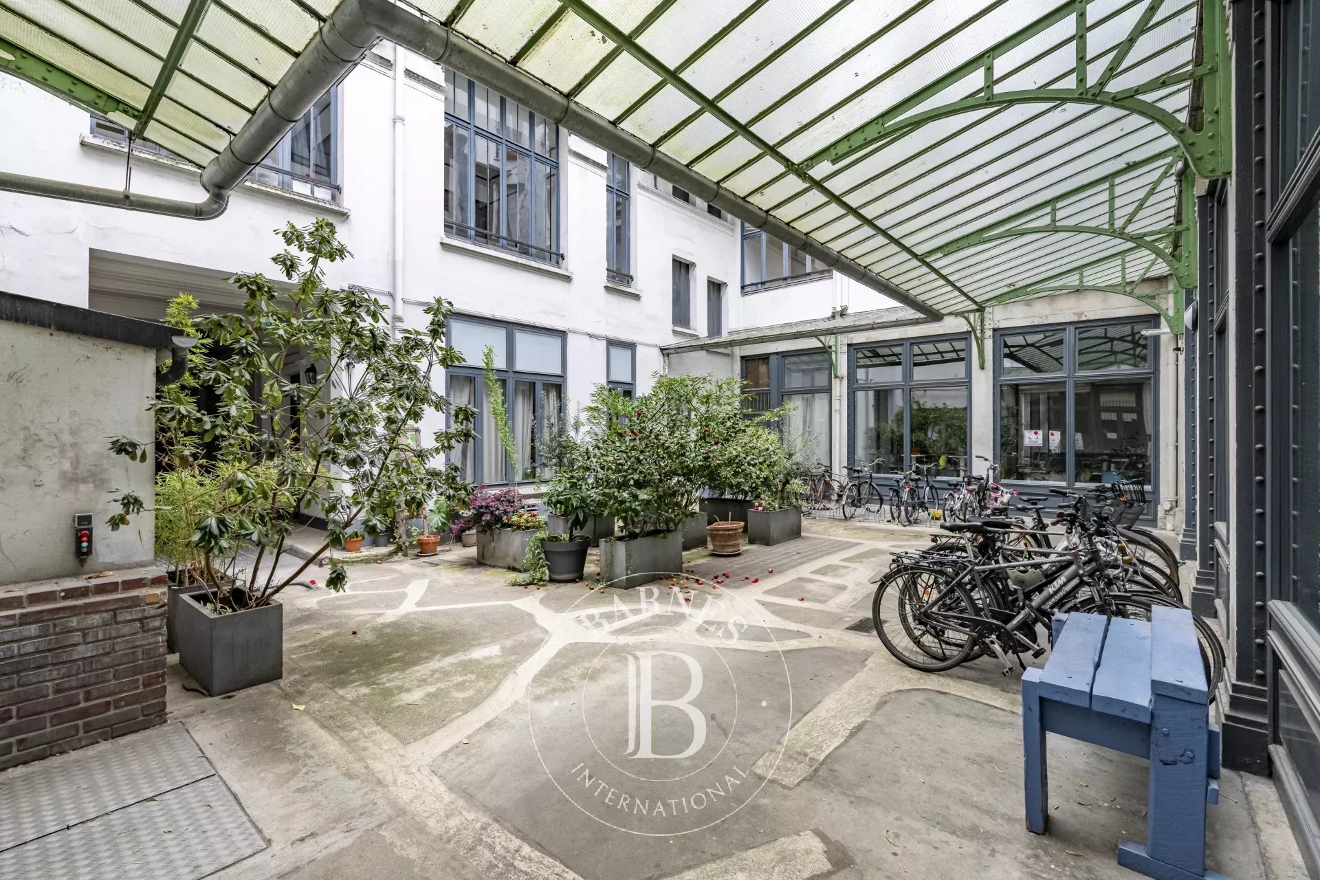 Daire Paris 10ème - picture 17