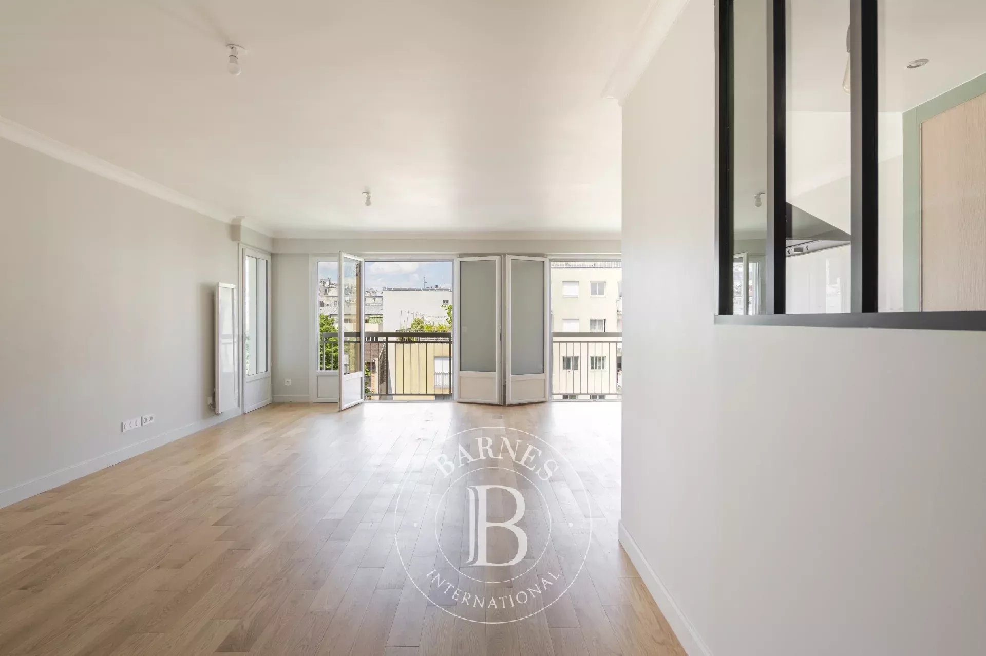 Daire Paris 18ème - picture 4