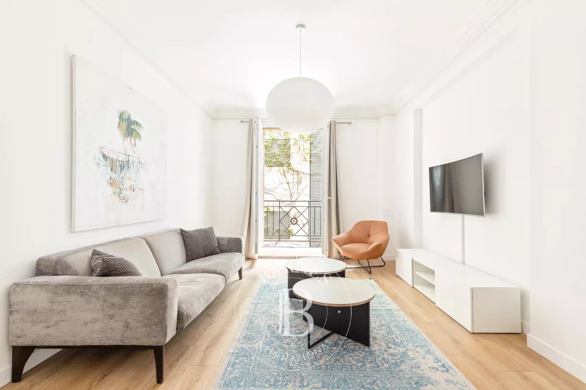 Apartment Paris 75008  -  ref 86820579 (picture 2)