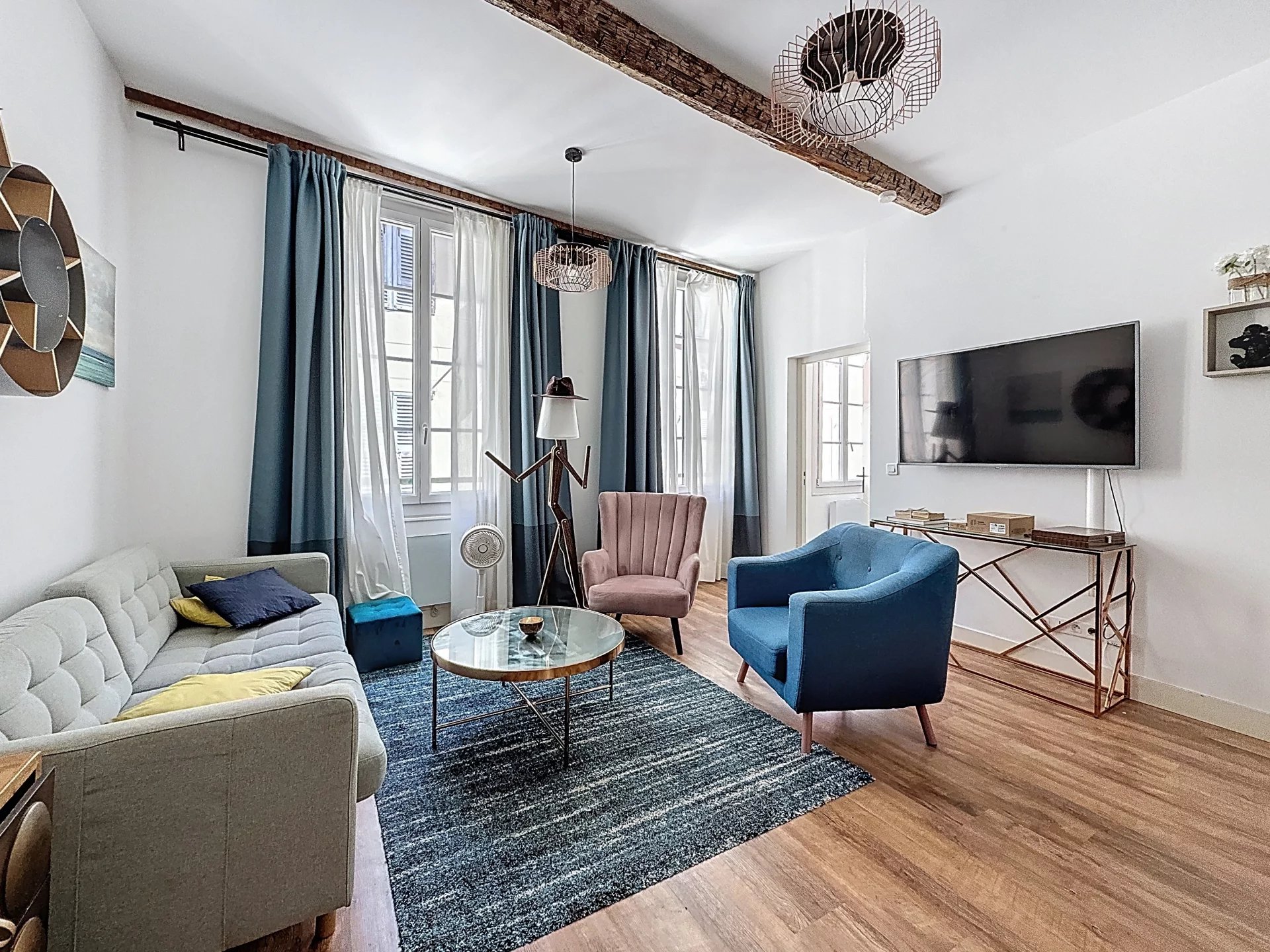 F3 NICE - VIEUX NICE - BALCON - RÉNOVÉ
