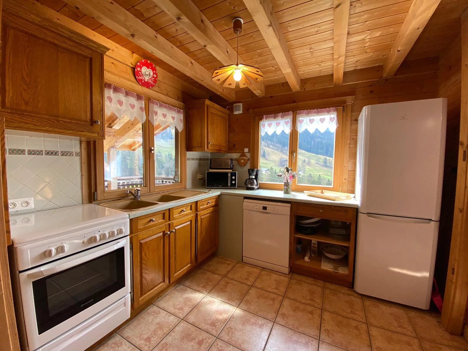 CHALET 5 CHAMBRES - EN PLEINE NATURE - HAUTELUCE