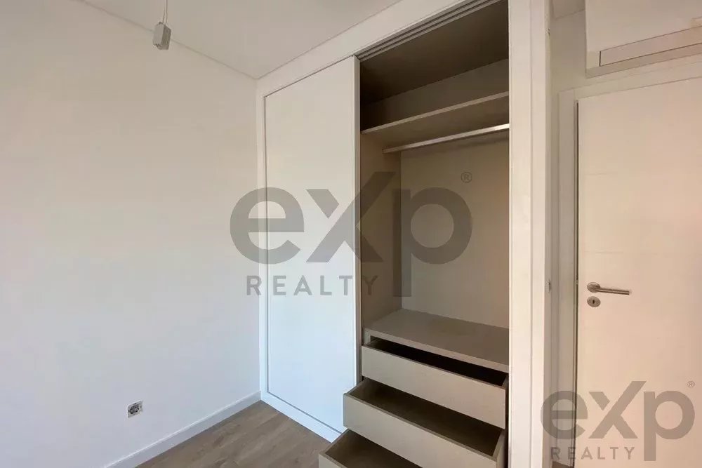T2 with two terraces of 48 m² and 10 m², laundry, CE: A+, just 900 meters from Ericeira town center and the beach. 85948547 image 6