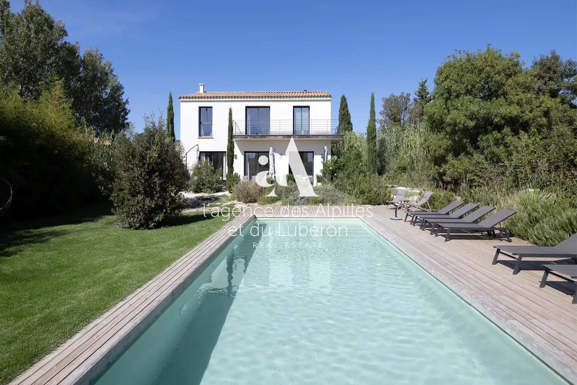 SOLE AGENT - PARADOU - HOUSE NEAR VILLAGE CENTRE