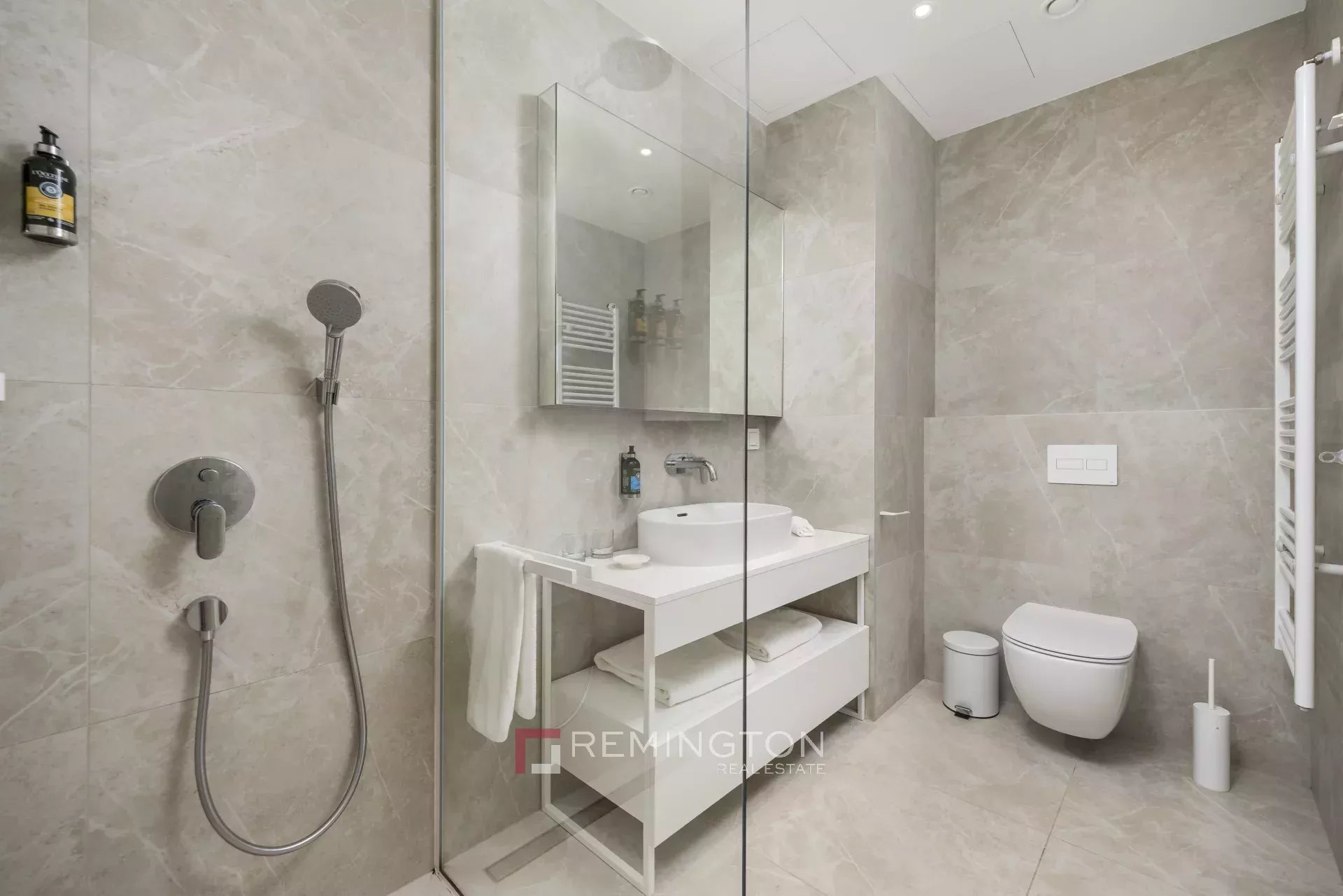 1 Bedroom Apartment/Flat's Image 8
