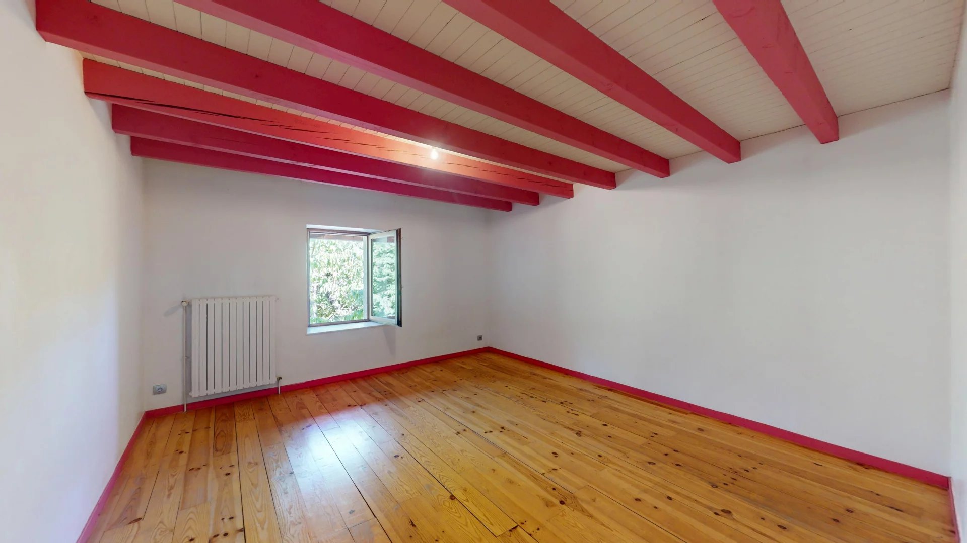 Ferme rénovée idéalement placée - Cœur de Village, Feigères