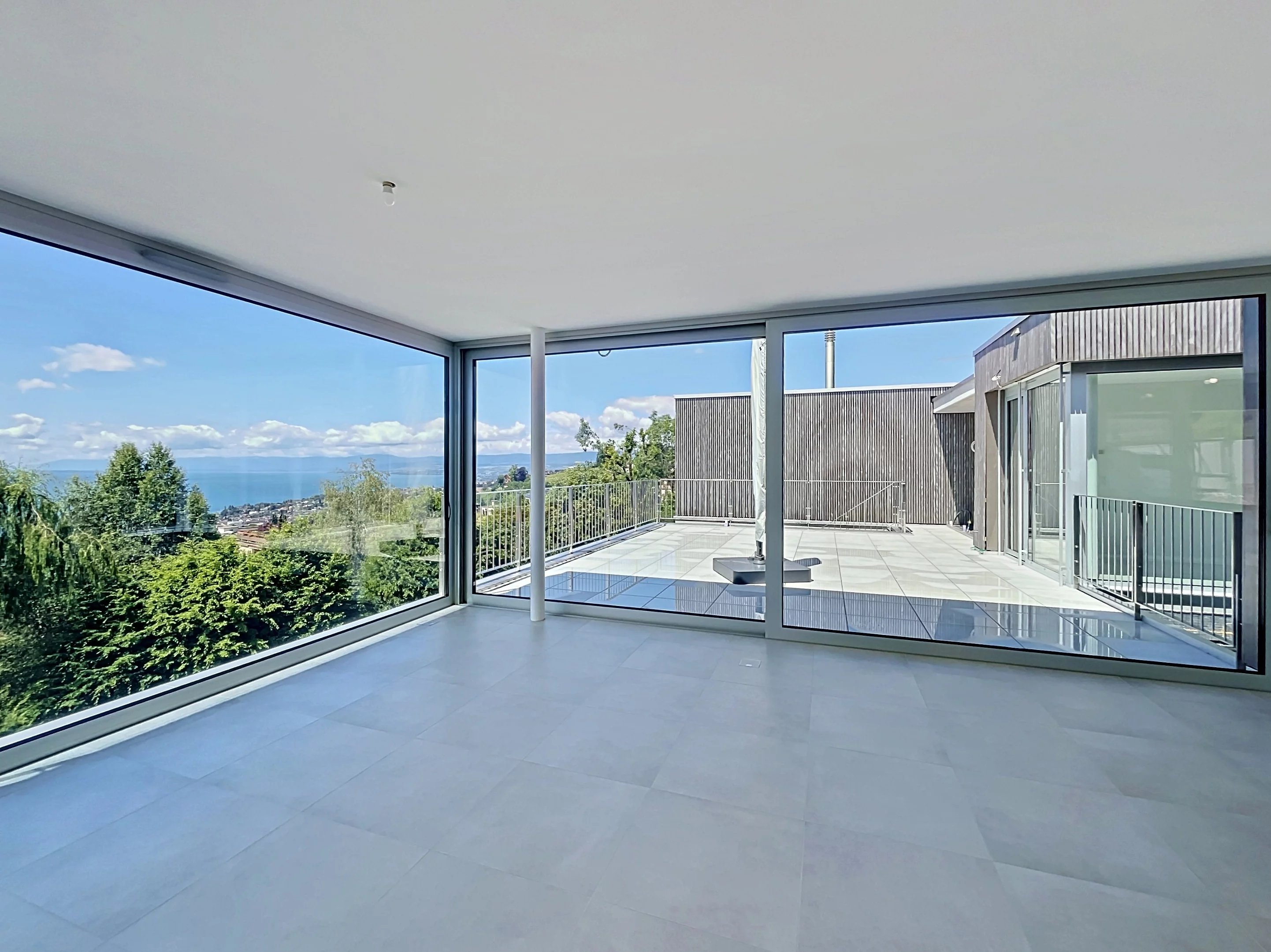 Lutry/Conversion : villa neuve de 6,5 pièces avec vue lac