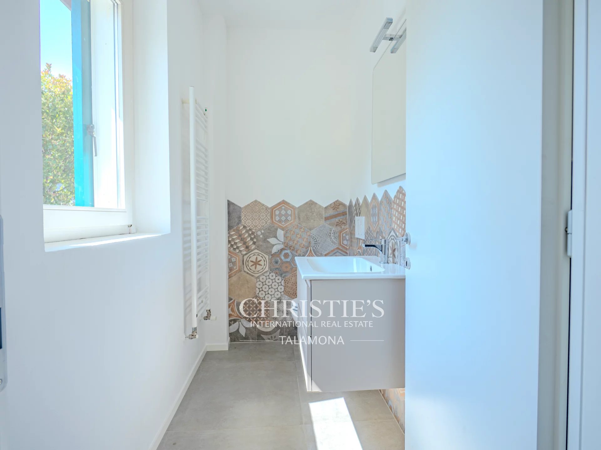3 Bedroom Apartment/Flat's Image 10