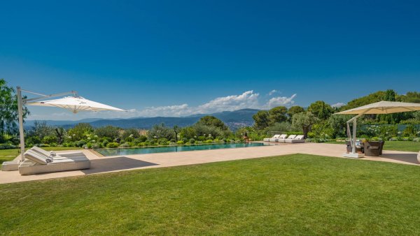 فيلا عائلية فاخرة من 6 غرف نوم في Mougins بإطلالات بانورامية — photo 4