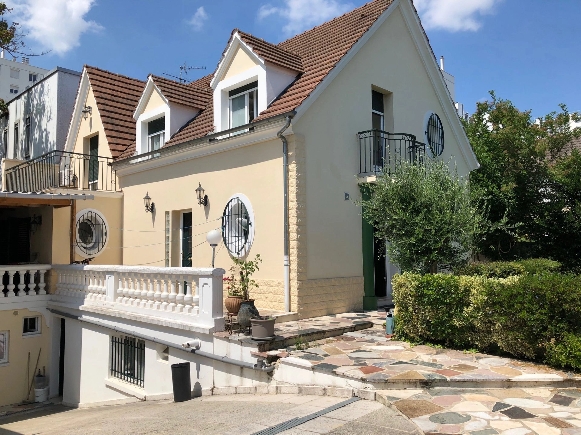 Agence immobilière de CABINET C.BAUDRIER