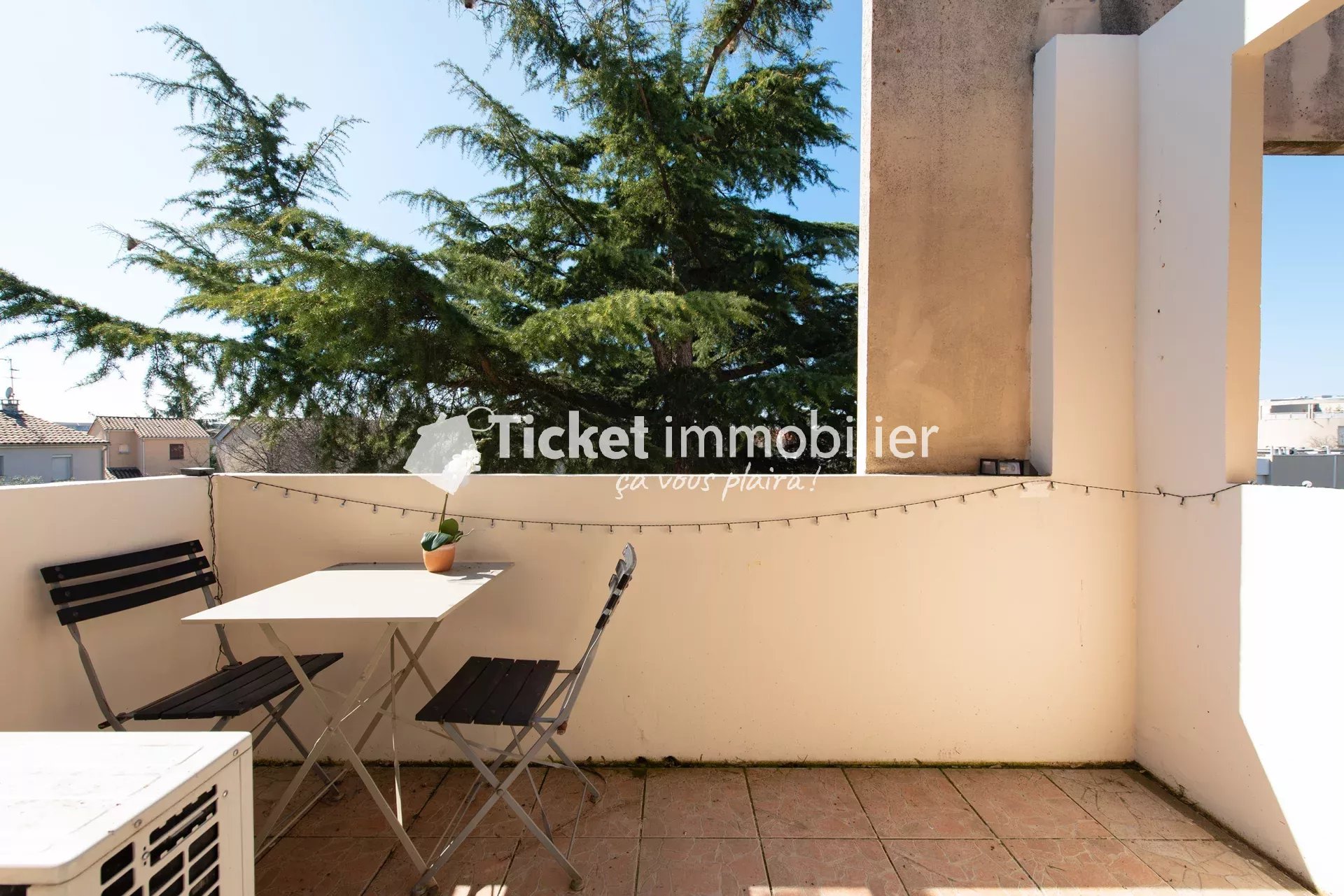 APPARTEMENT T2 45m2 BORDEROUGE - ENTIÈREMENT RÉNOVÉ - CLIMATISATION - BALCON - PARKING PRIVATIF ETC ... — photo 13