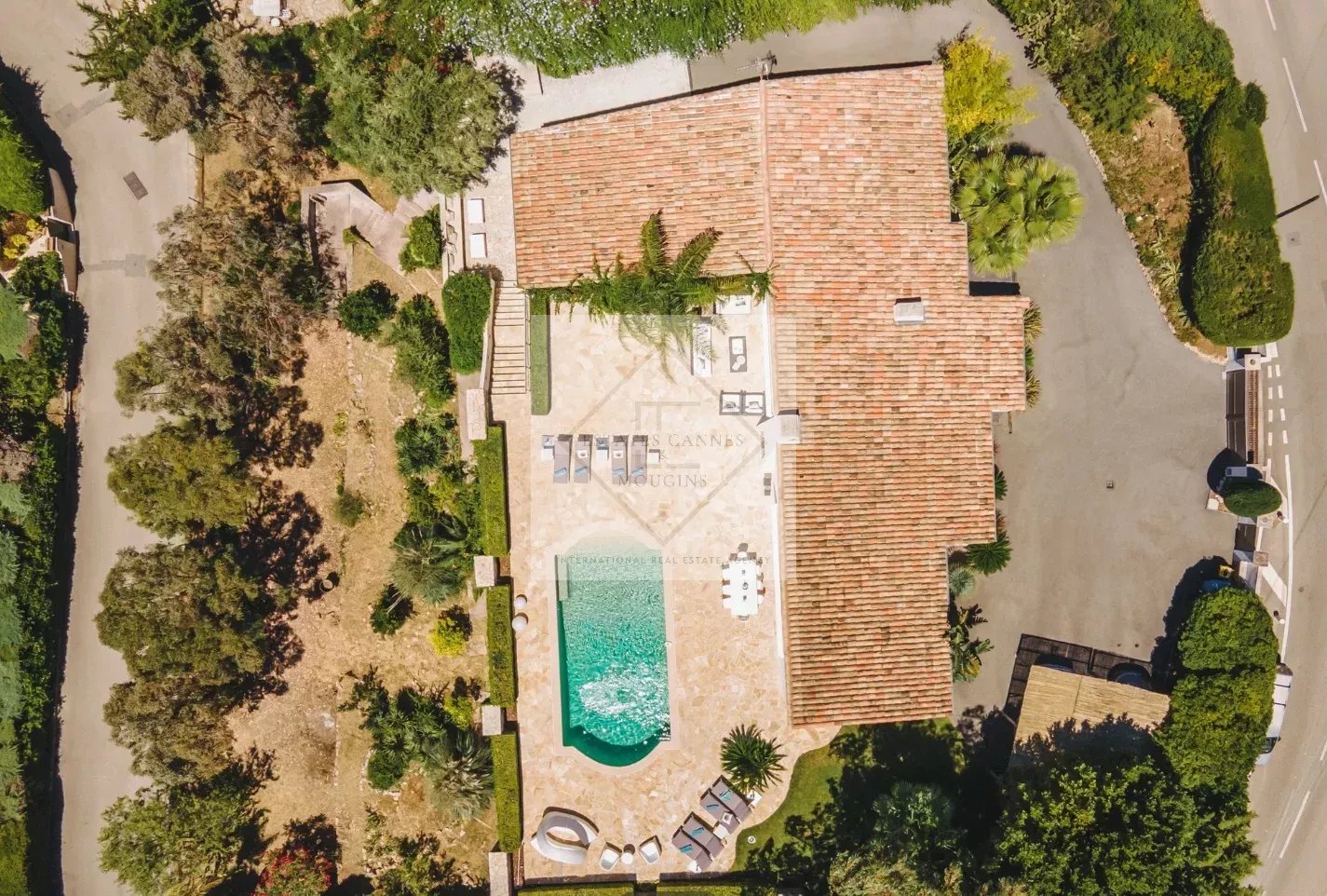 Villa de Luxe à Cannes avec Piscine Chauffée & Vue Mer — photo 2
