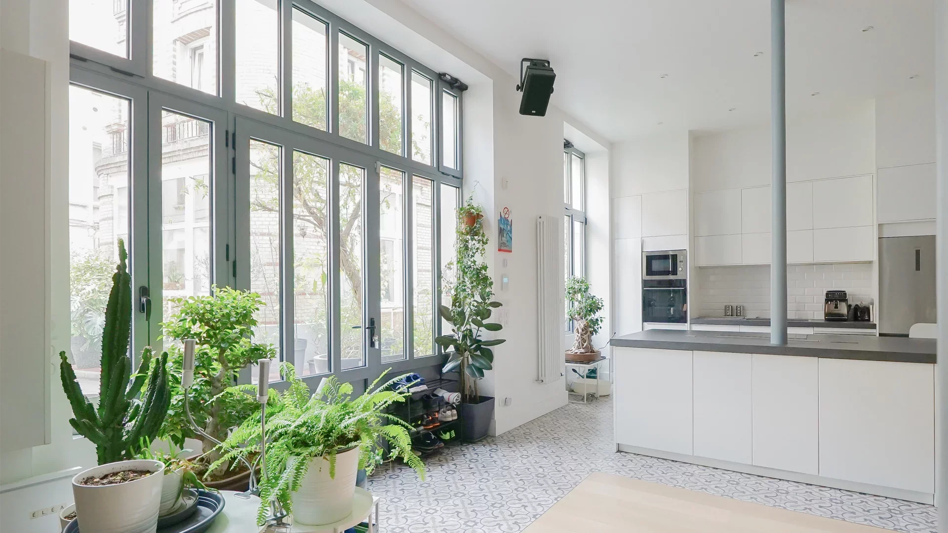 Paris 18e - RUE DOUDEAUVILLE