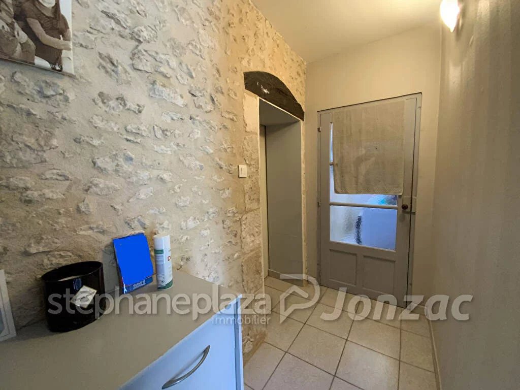 Maison de bourg de 8 pièces proche de Jonzac