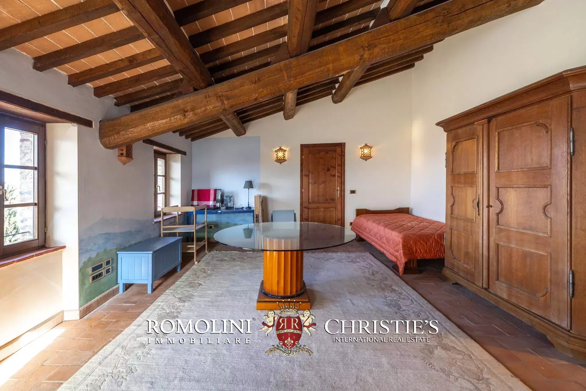 10 Bedroom Villa/Townhouse's Image 143