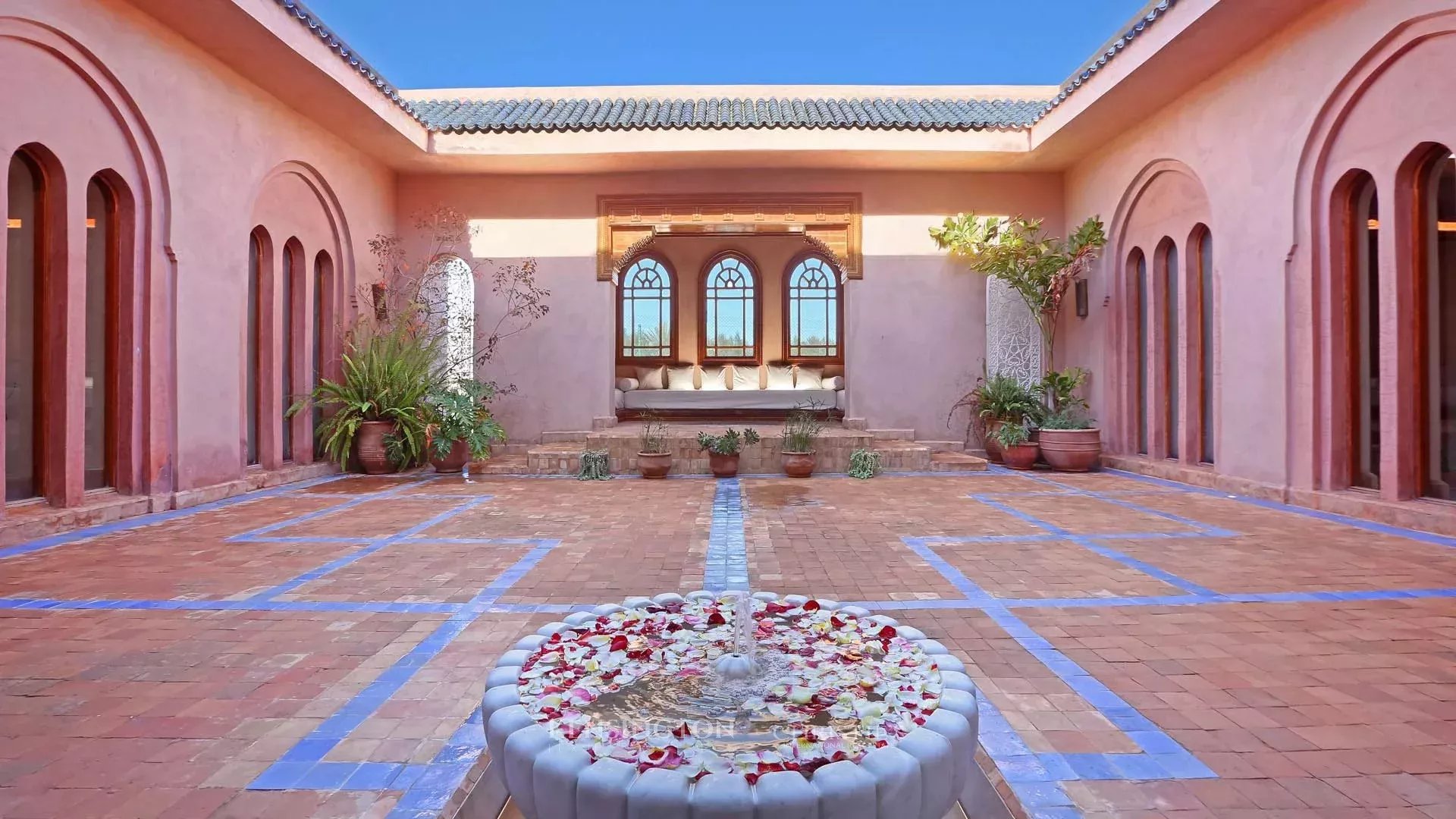 5 Bedroom Villa/Townhouse's Image 9