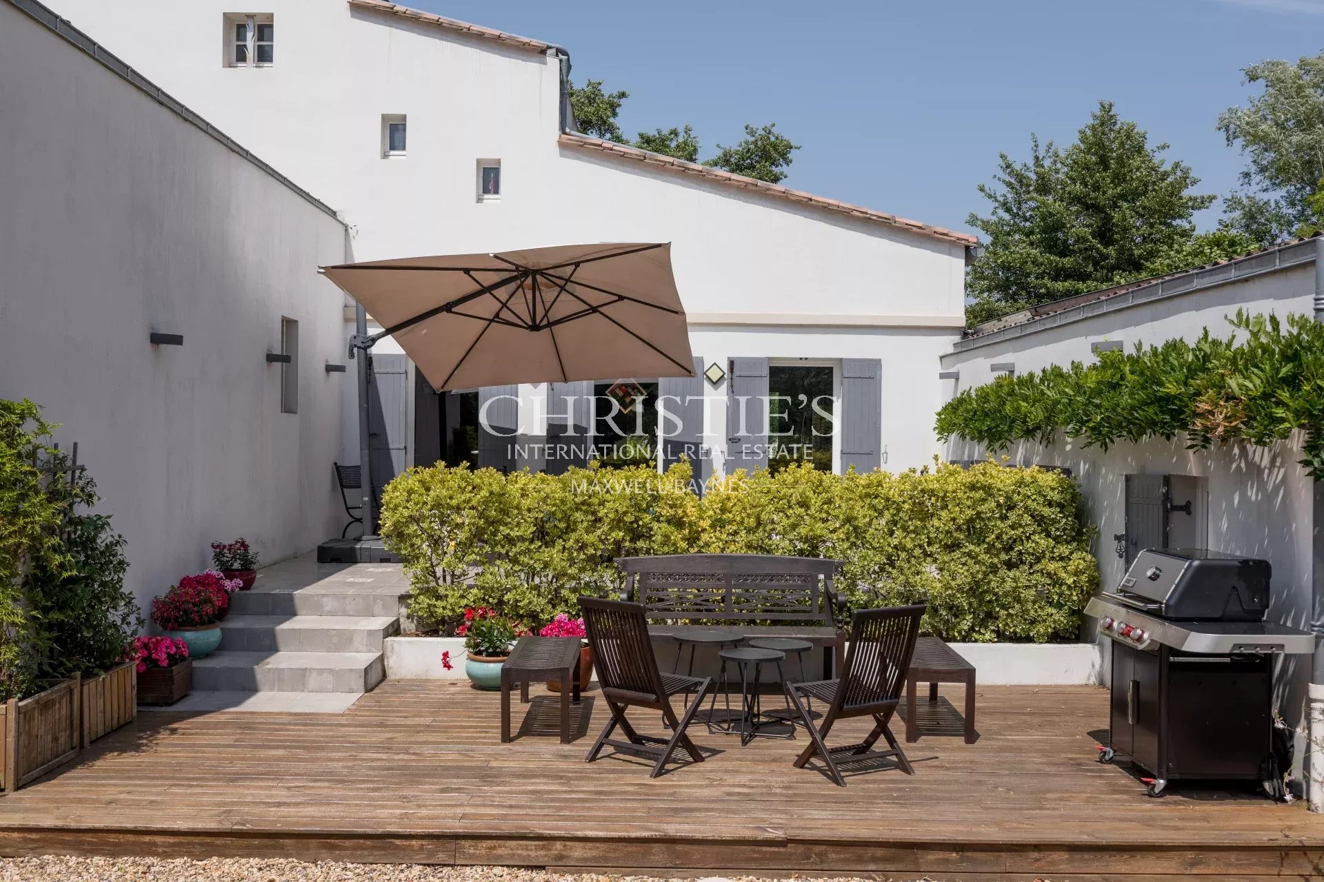 5 Bedroom Villa/Townhouse's Image 18