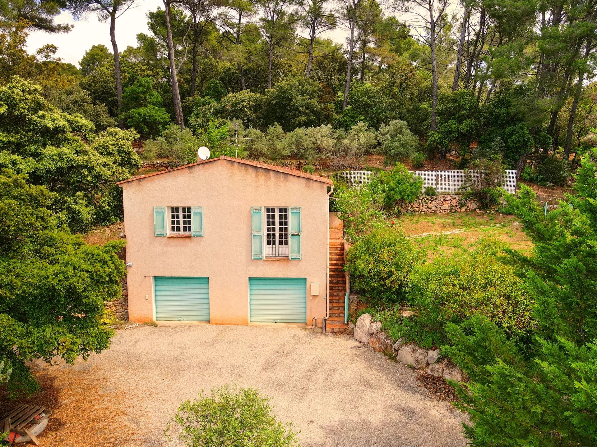 House with Panoramic View – Hills of Lorgues