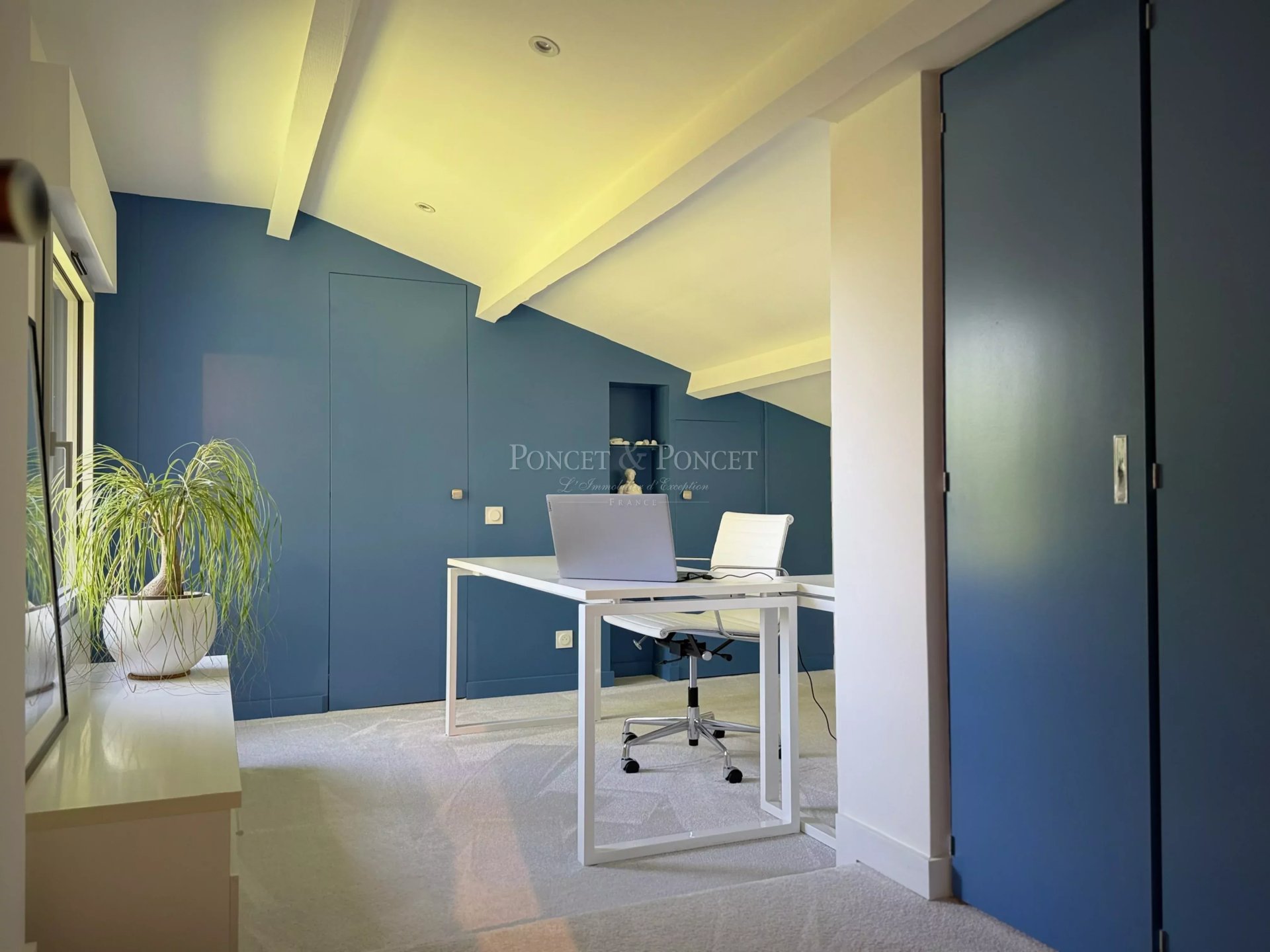 5 Bedroom Villa/Townhouse's Image 45