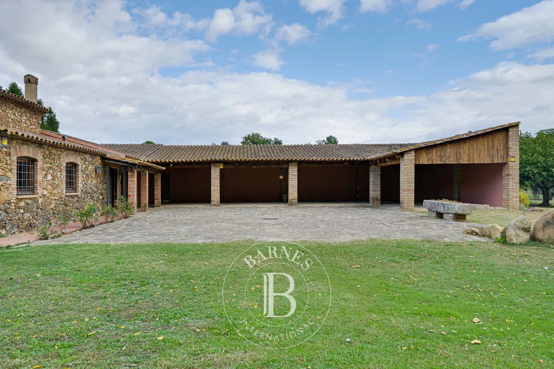 Çiftlik Llagostera - picture 32