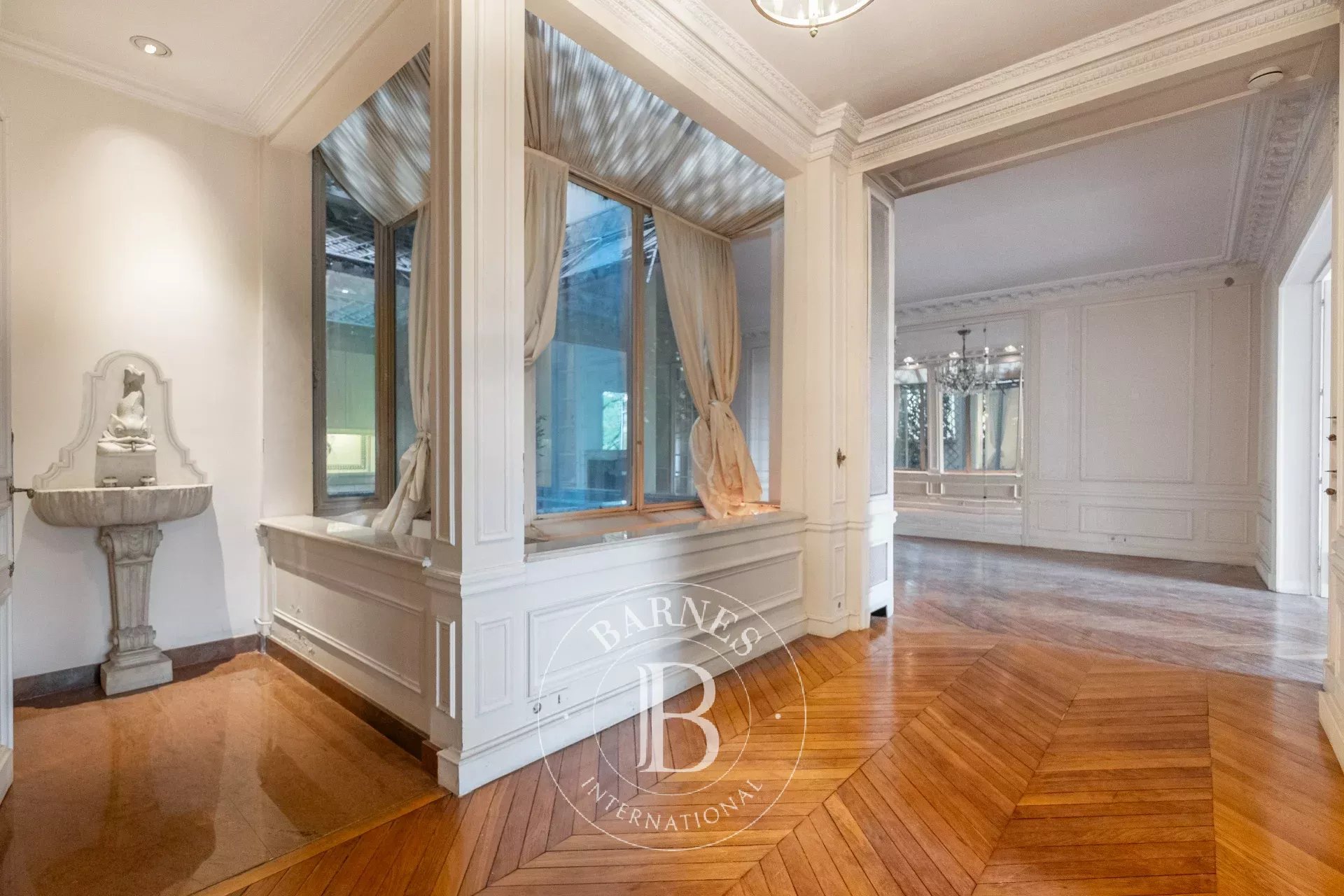 Paris  - Apartment 4 Bedrooms - picture 8
