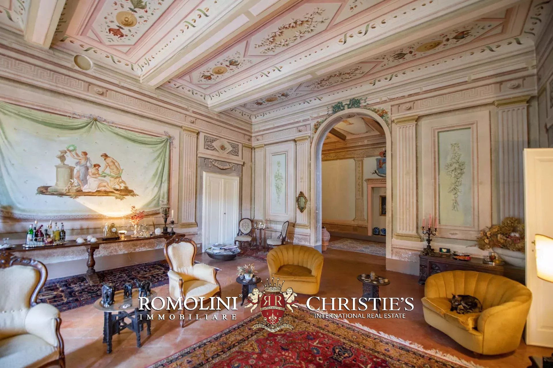 LUXURY PERIOD VILLA FOR SALE NEAR PISA, TUSCANY